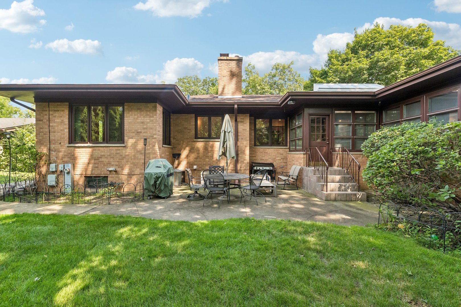 6444 N Kenton Avenue Property Photo 38