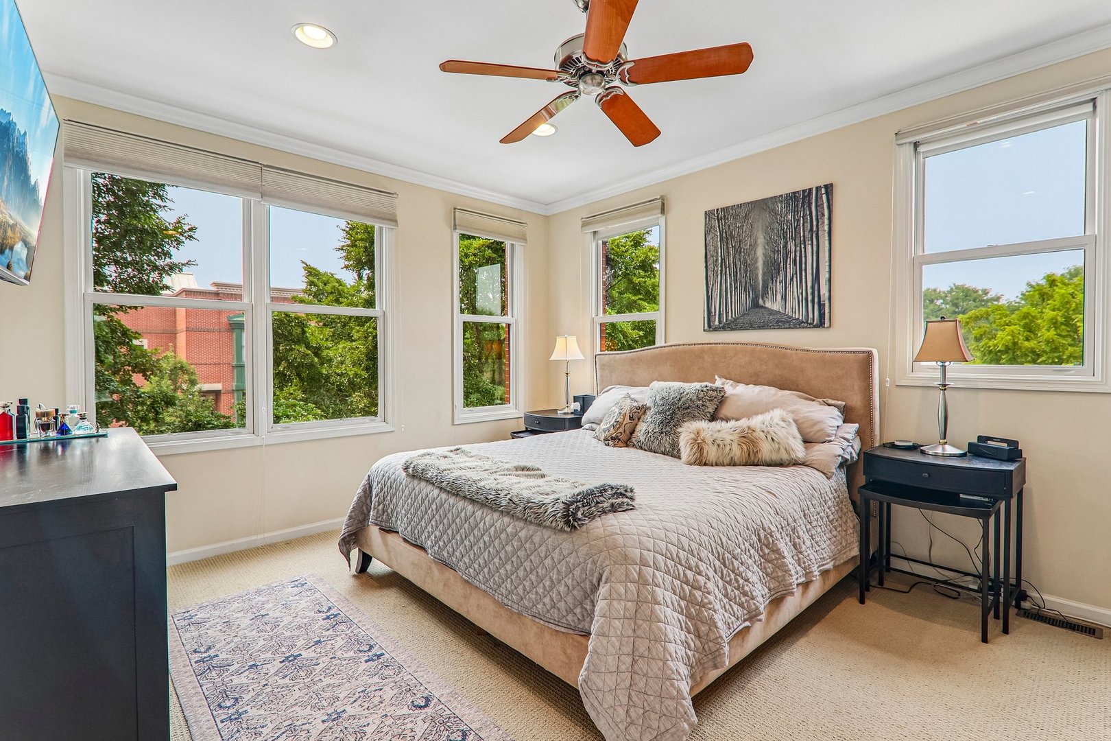 151 N Rose Street E Property Photo 8