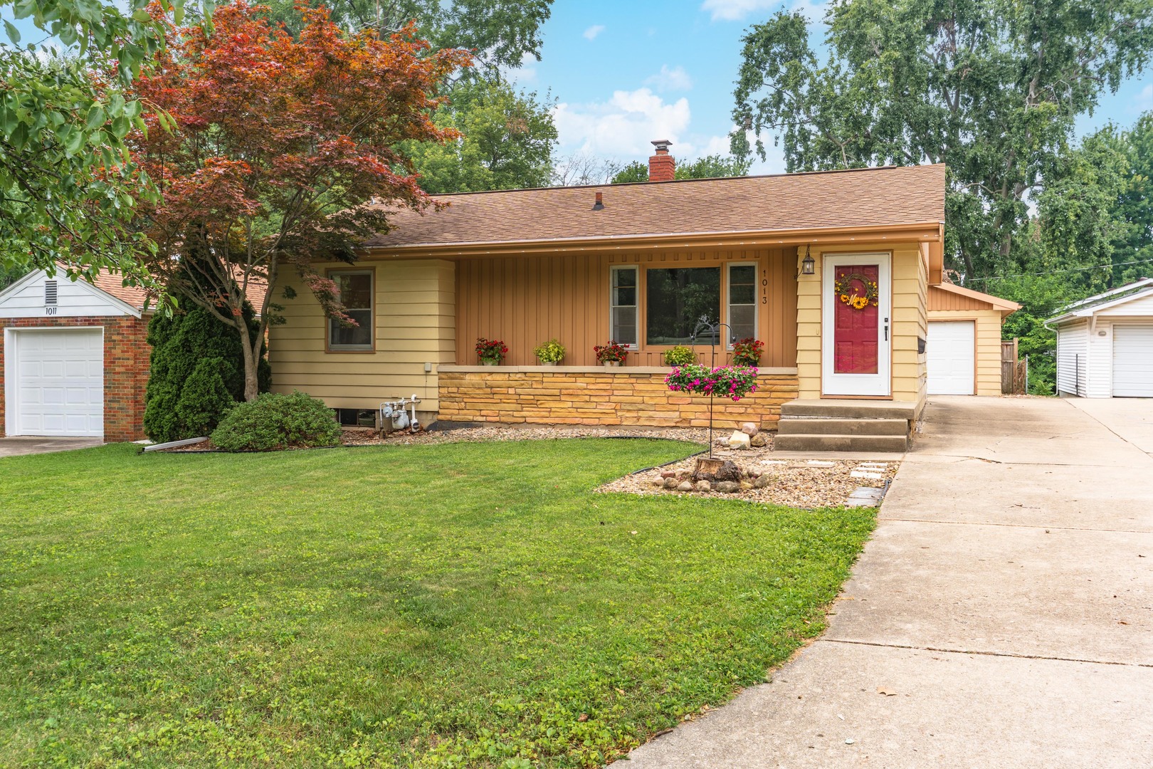 1013 N Walnut Street Property Photo 1