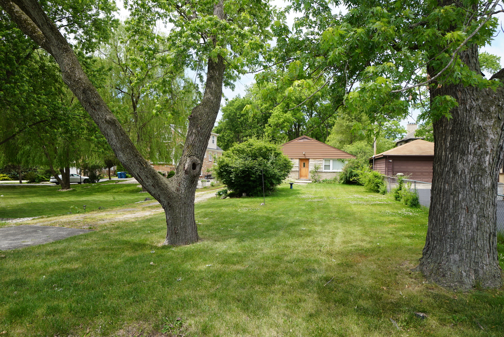 208 N Graylynn Drive Property Photo 1