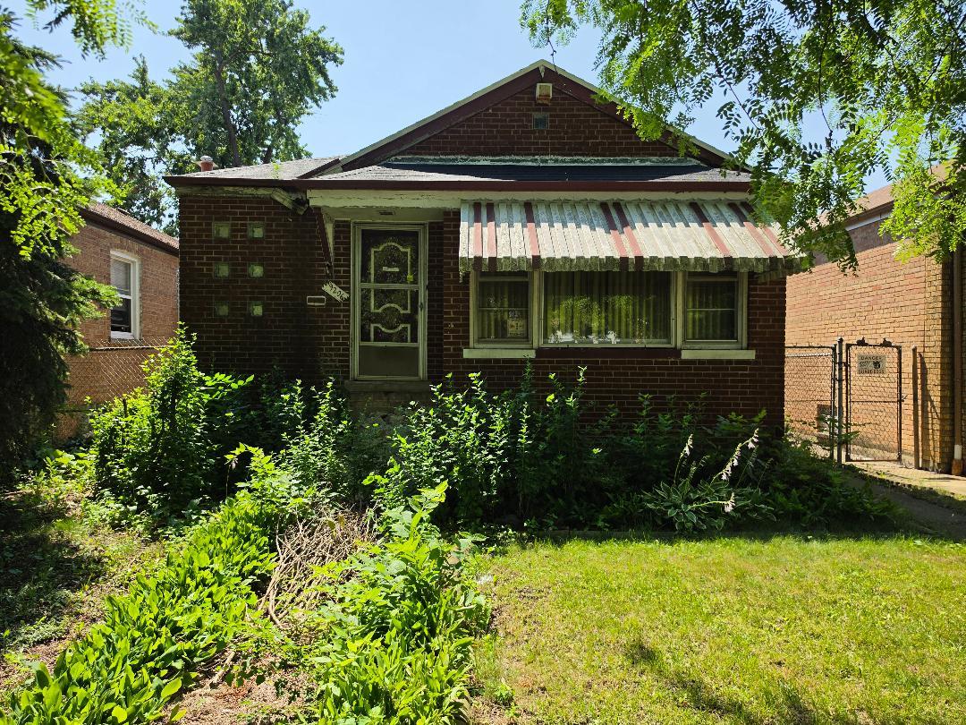 9206 S Normal Avenue Property Photo 1