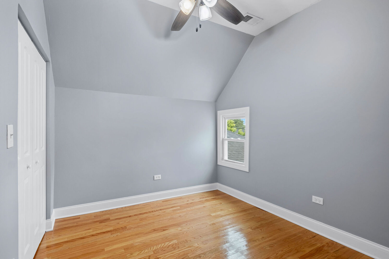12708519 Property Photo 28