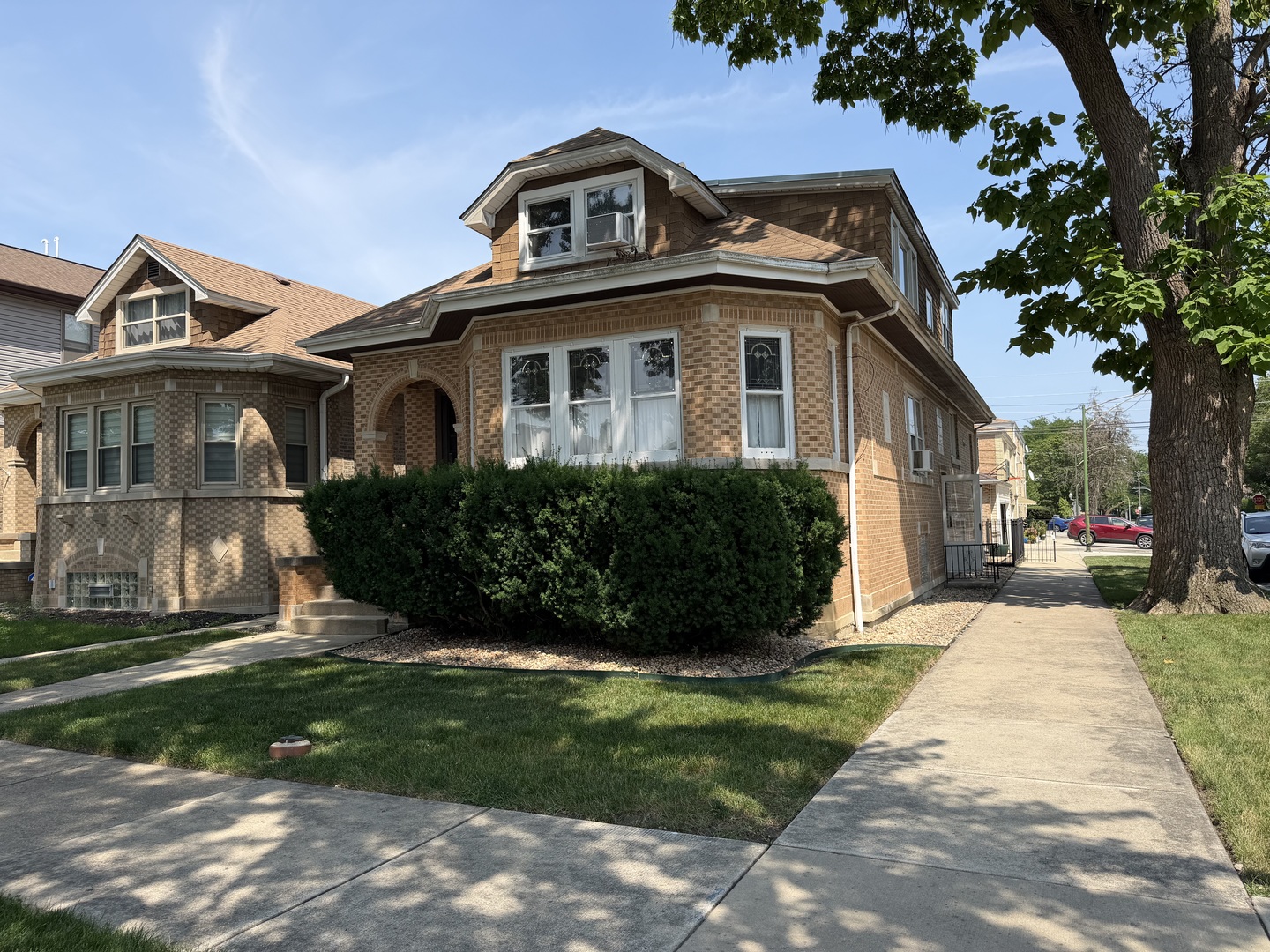 5501 N Parkside Avenue Property Photo 1