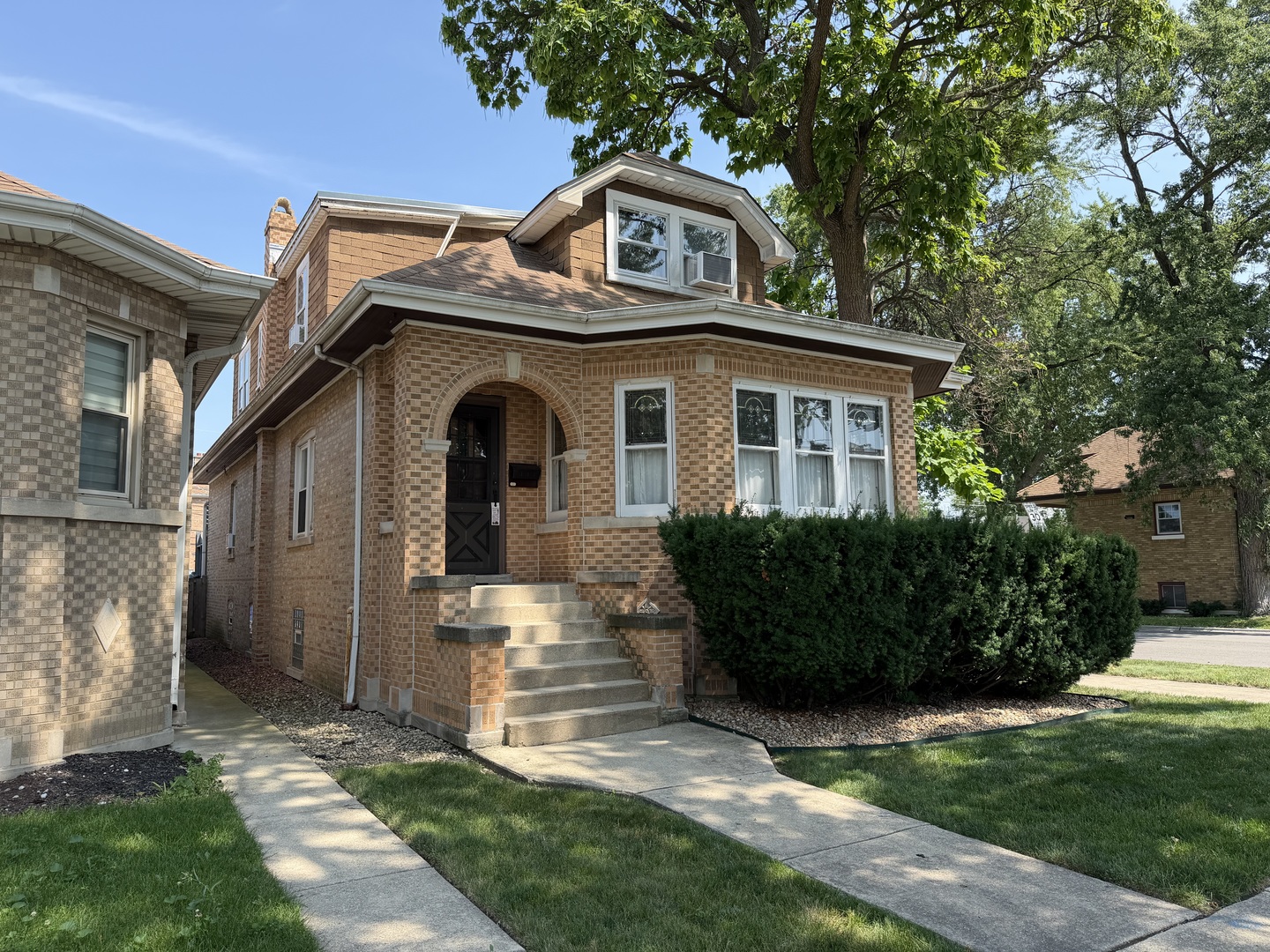 5501 N Parkside Avenue Property Photo 2
