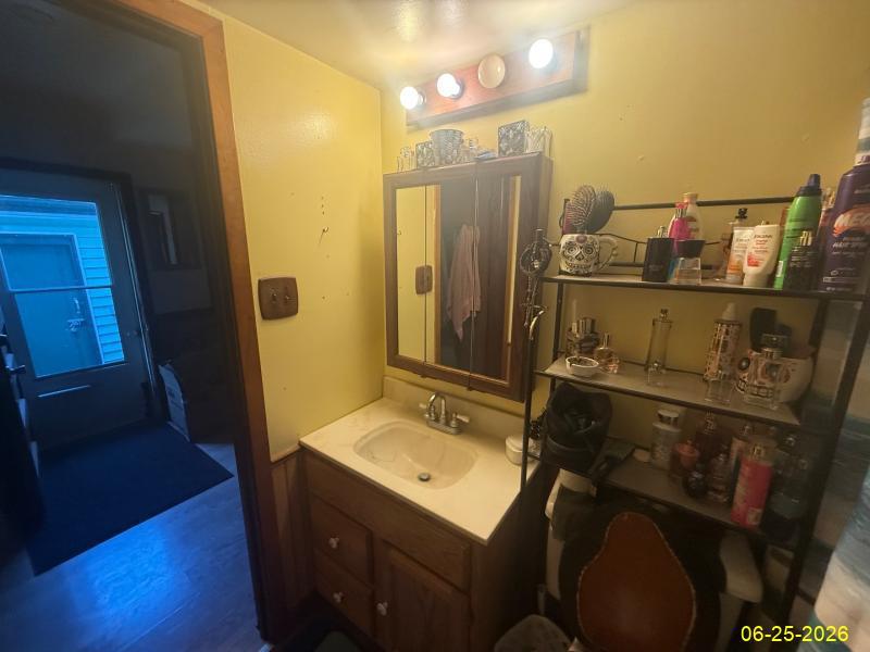 709 N Maple Street Property Photo 13