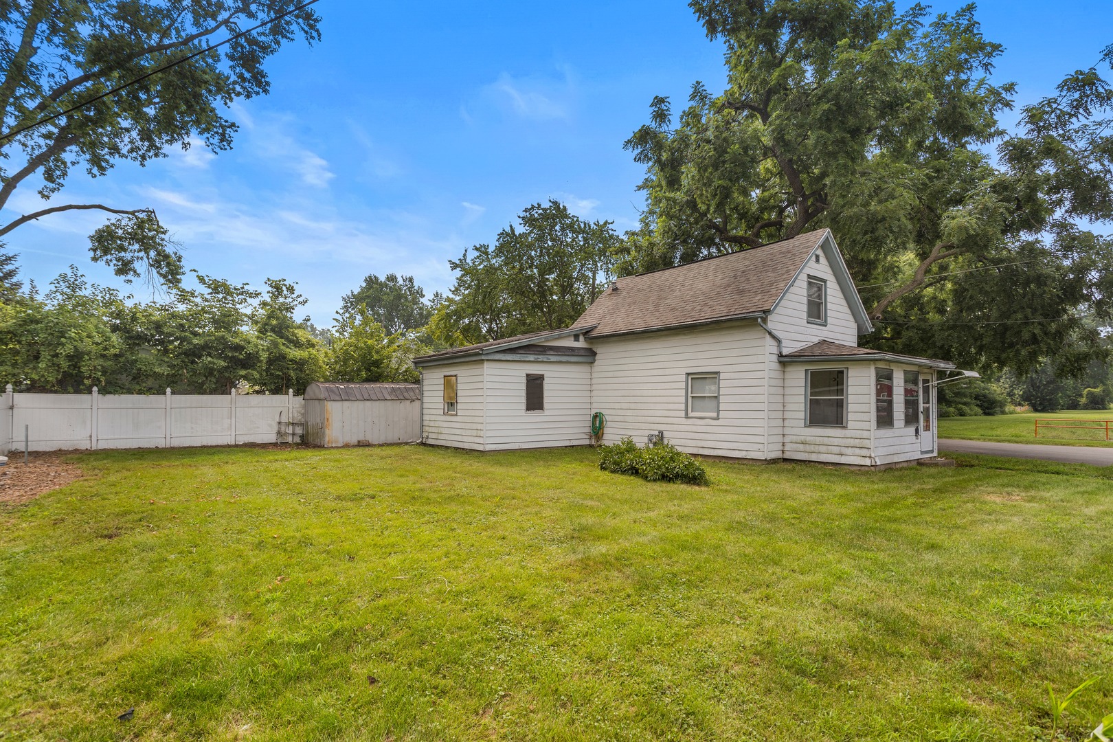 1201 Rosney Avenue Property Photo 3