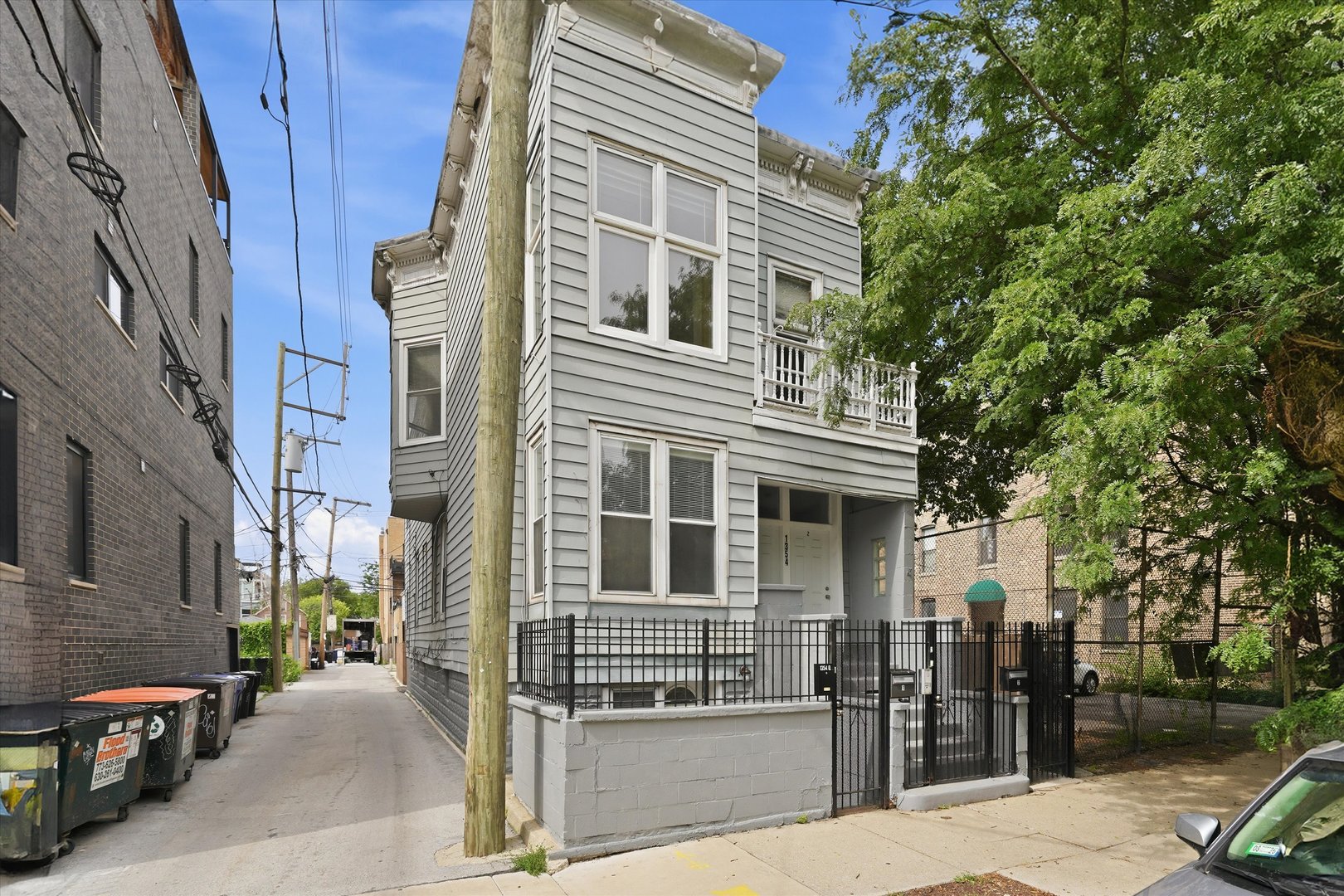 1354 W Ohio Street Property Photo 2
