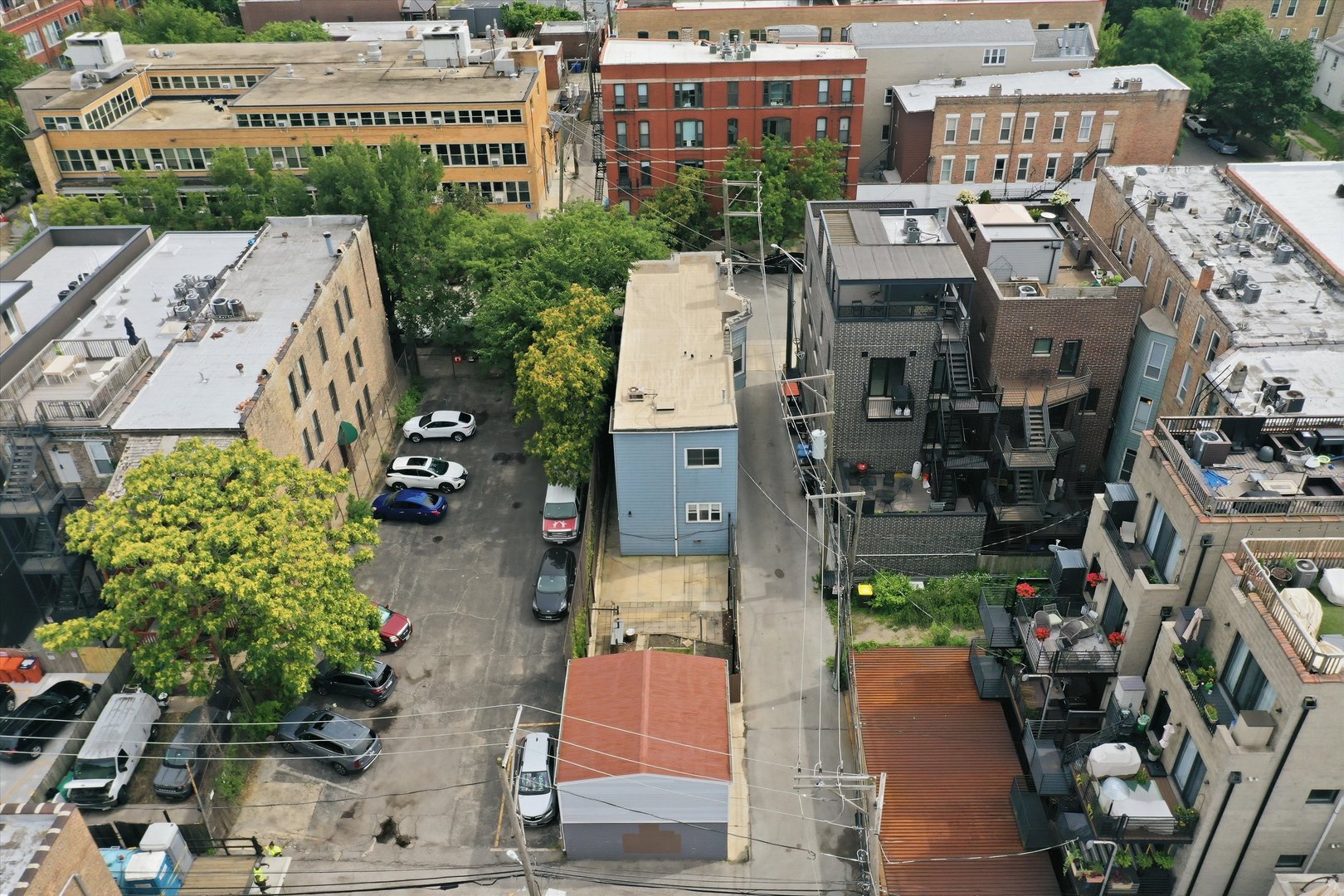 1354 W Ohio Street Property Photo 4