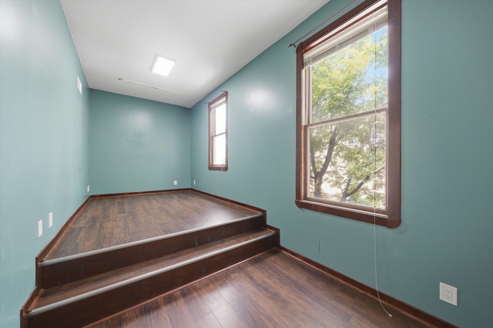 1354 W Ohio Street Property Photo 23
