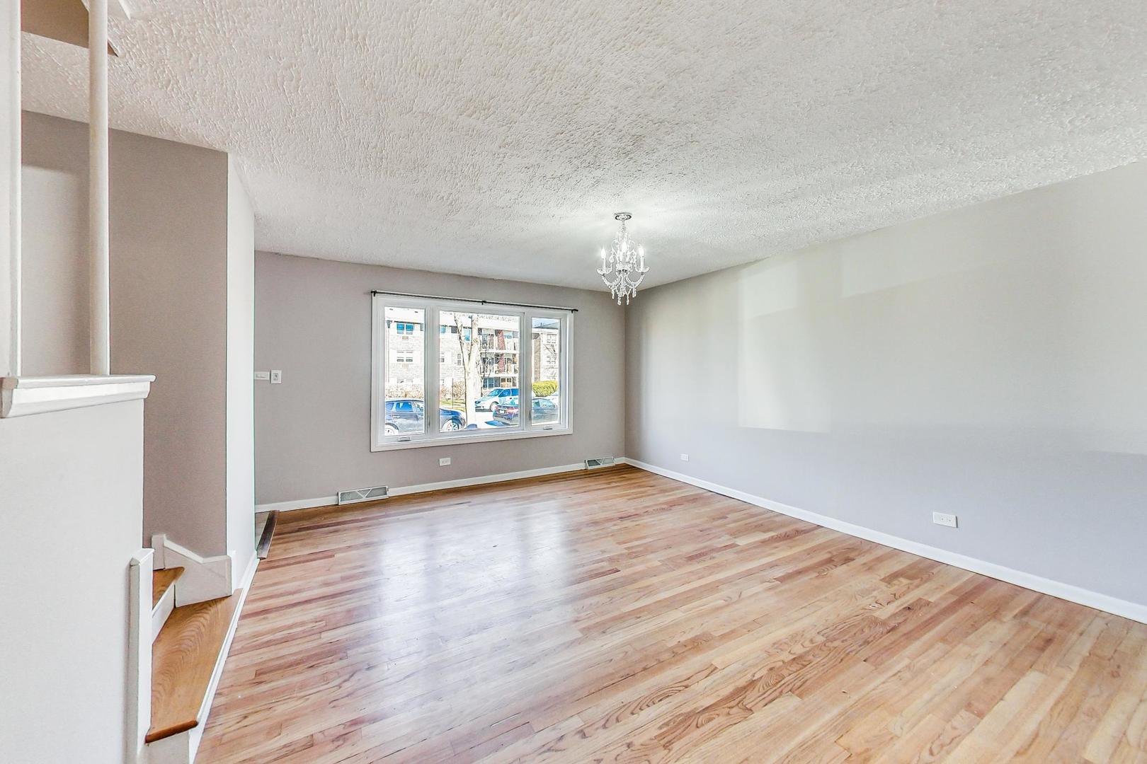 4839 Crain Street Property Photo 4
