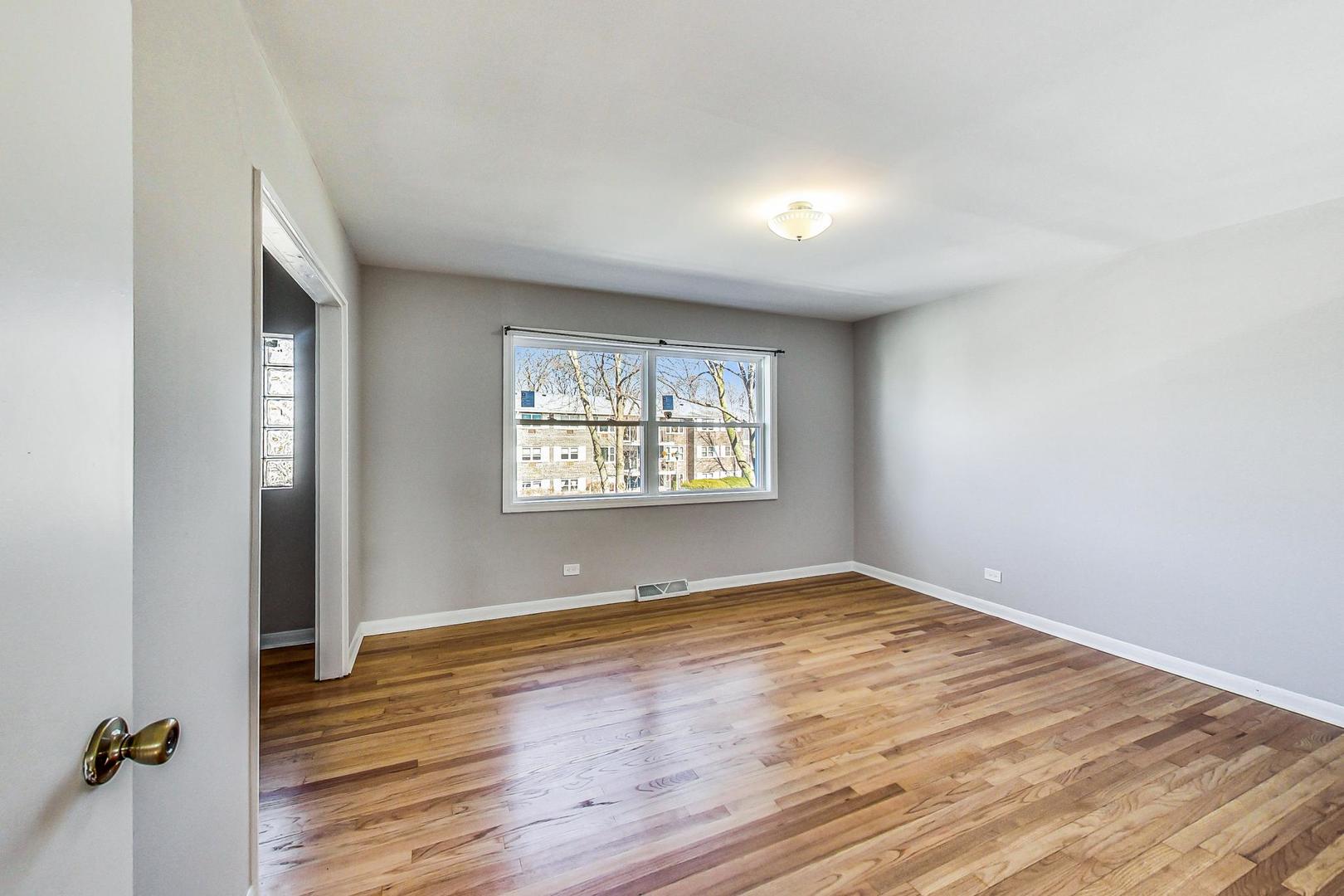 4839 Crain Street Property Photo 12