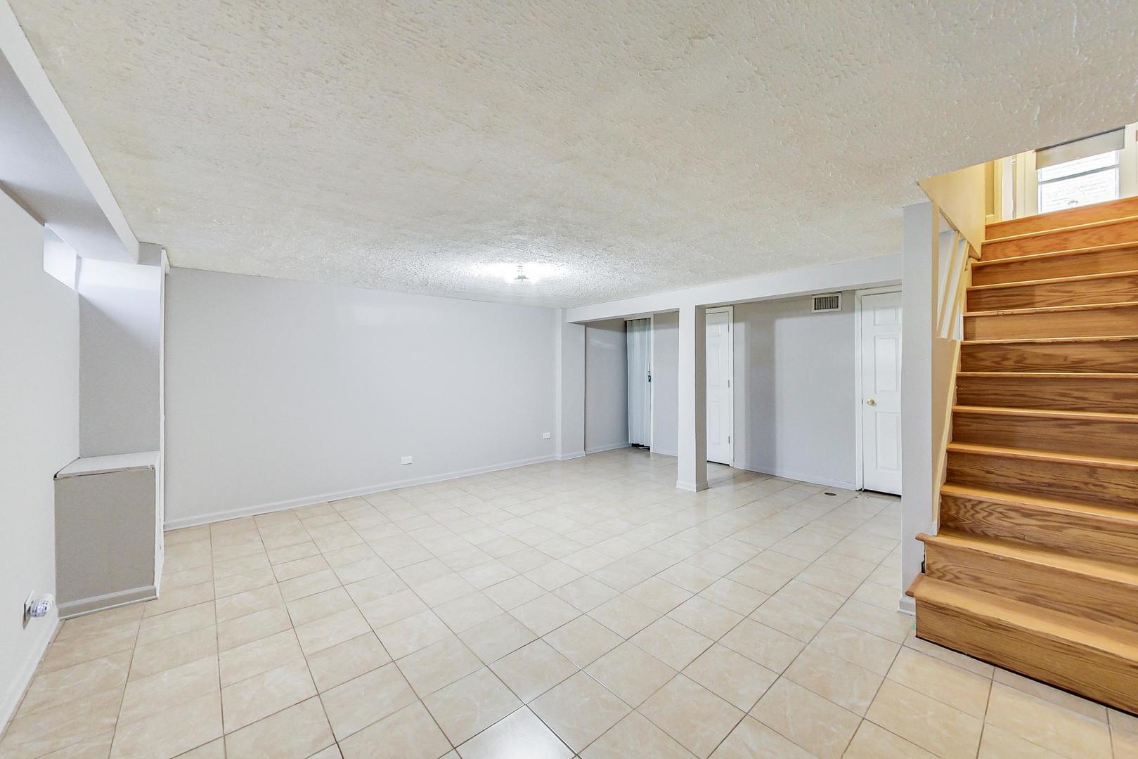 4839 Crain Street Property Photo 20