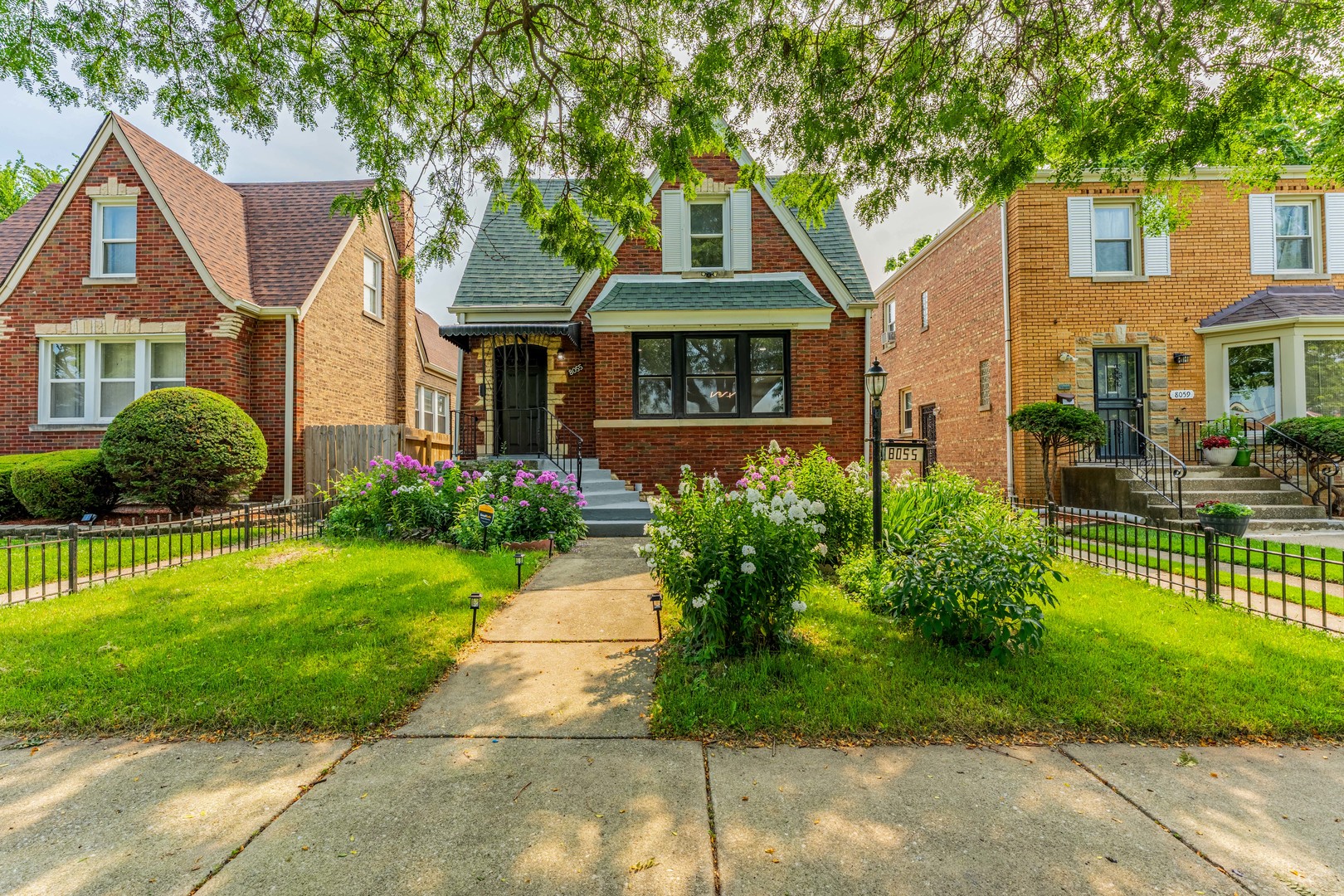 8055 S Wabash Avenue Property Photo 1