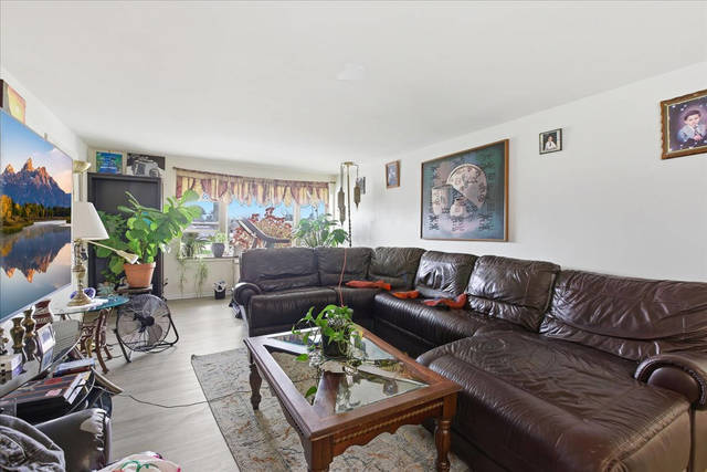 9620 Grand Avenue Property Photo 10