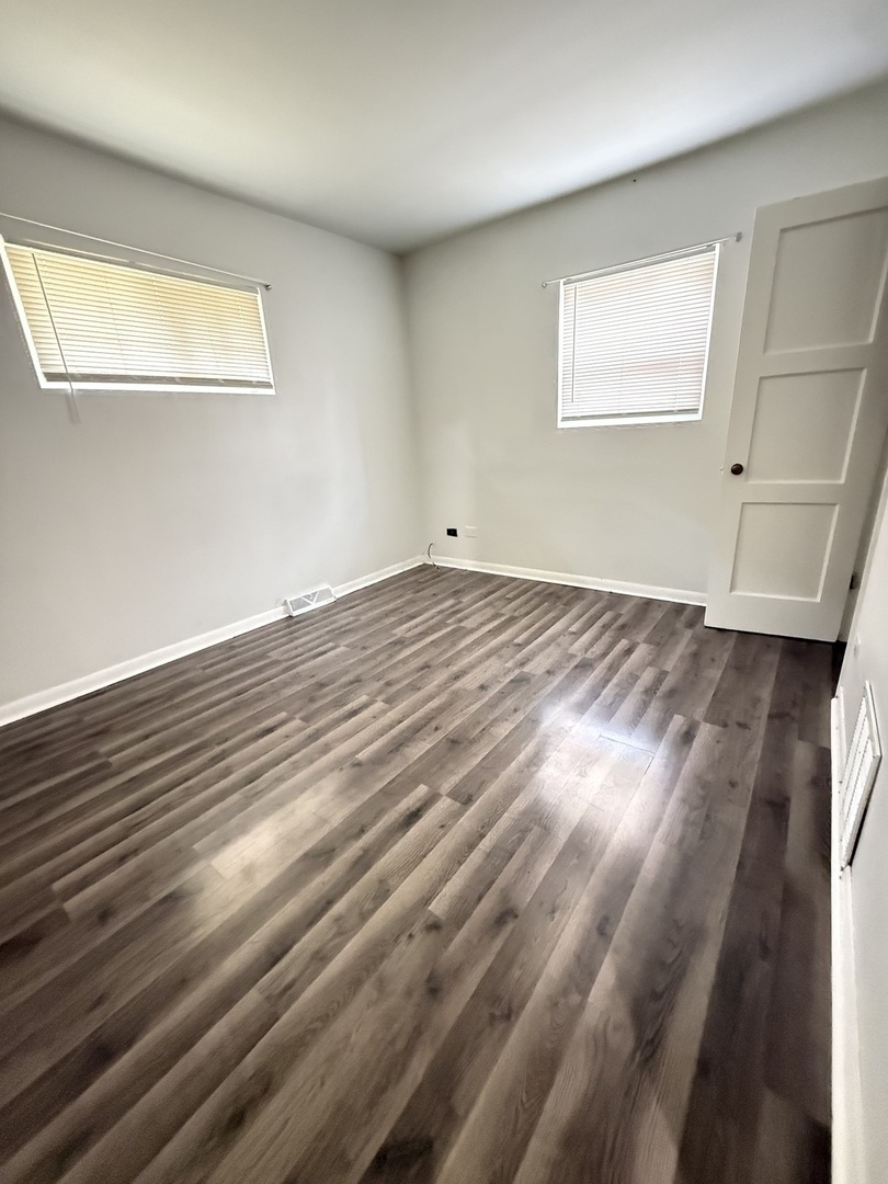2027 Indian Road Property Photo 4