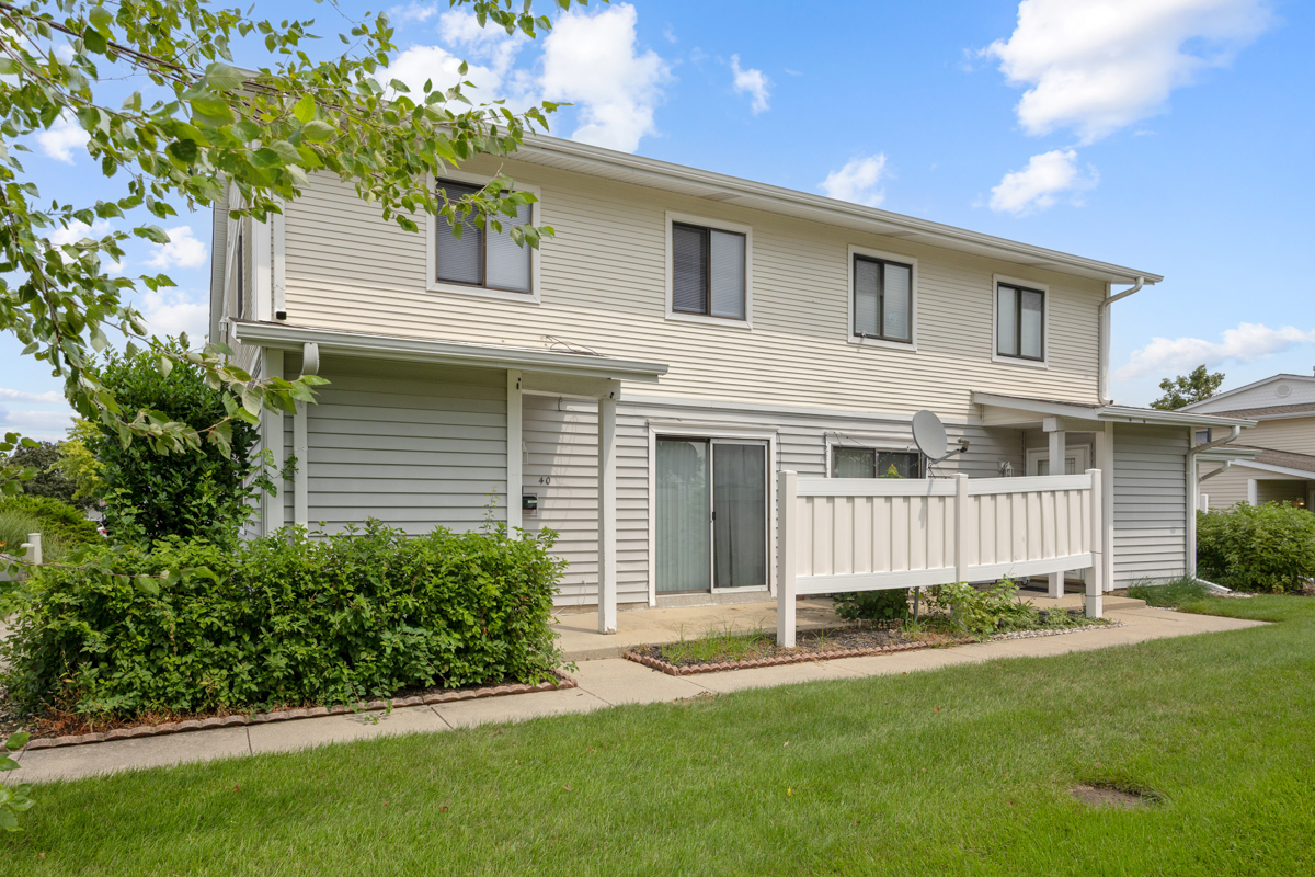 40 N Waterford Drive Property Photo 4