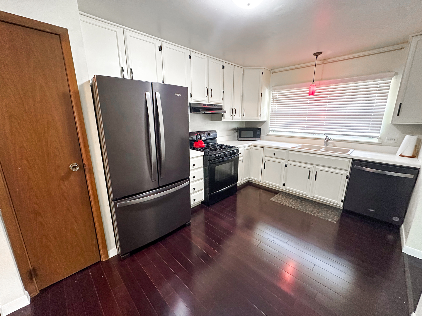18002 Chantilly Lane Property Photo 2