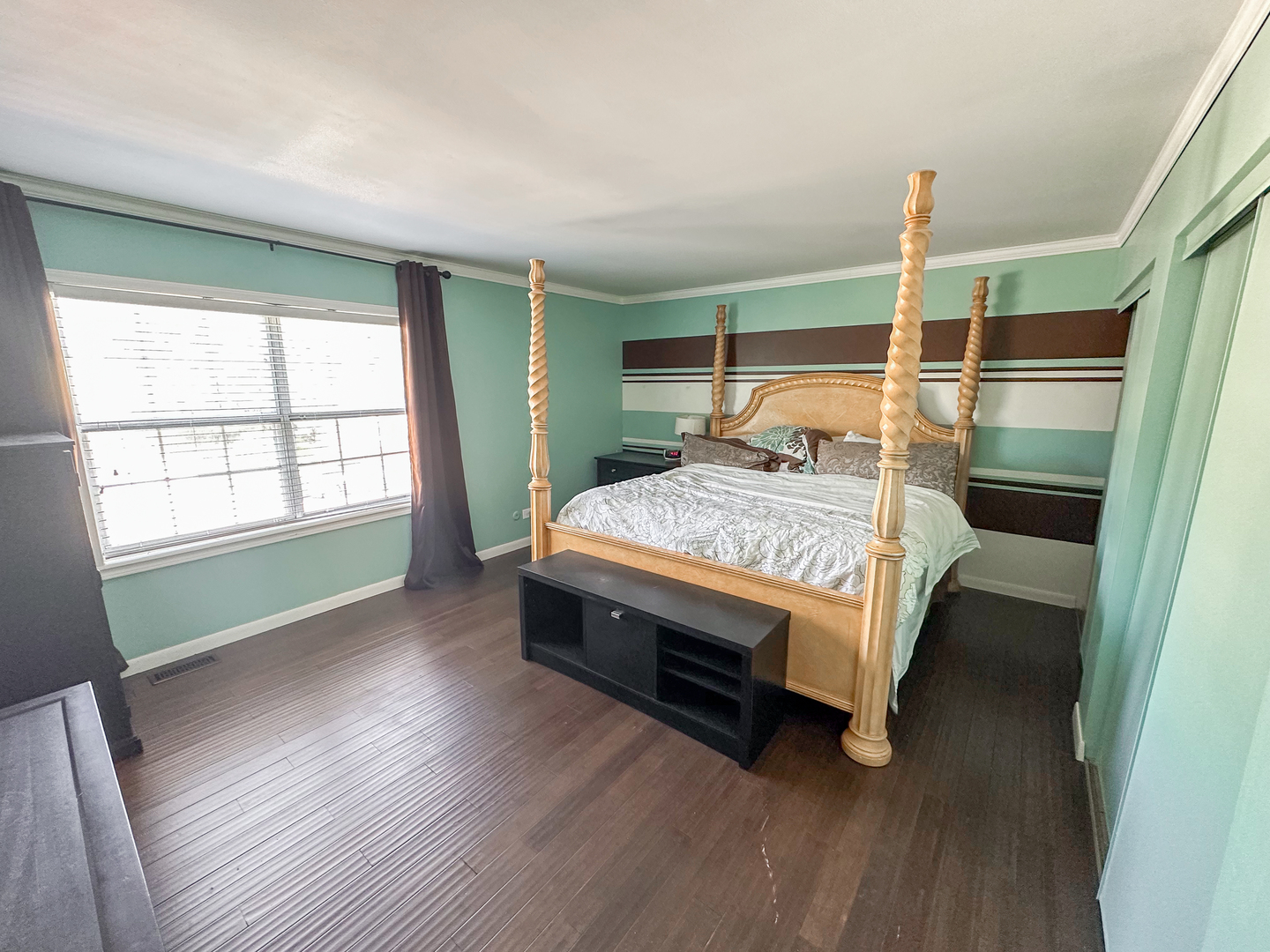 18002 Chantilly Lane Property Photo 6