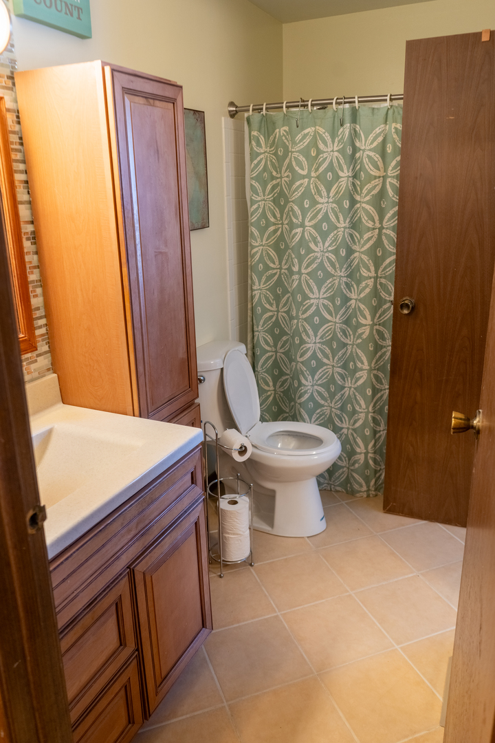 18002 Chantilly Lane Property Photo 9
