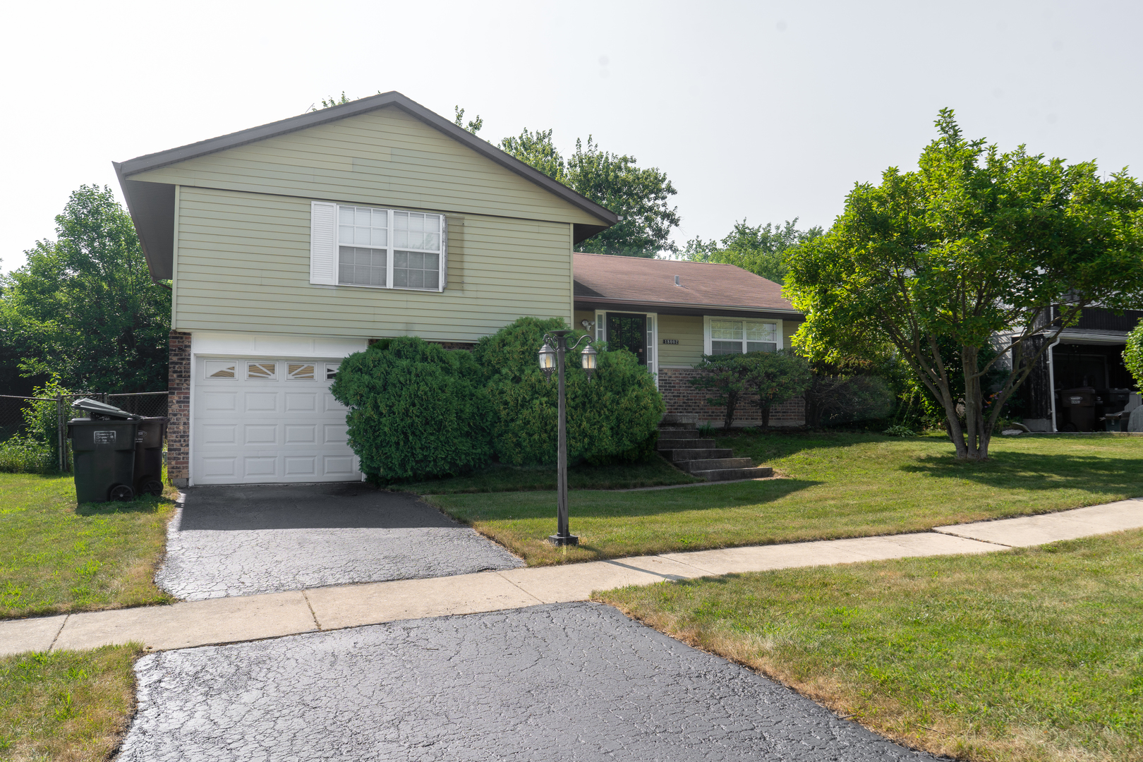 18002 Chantilly Lane Property Photo 10