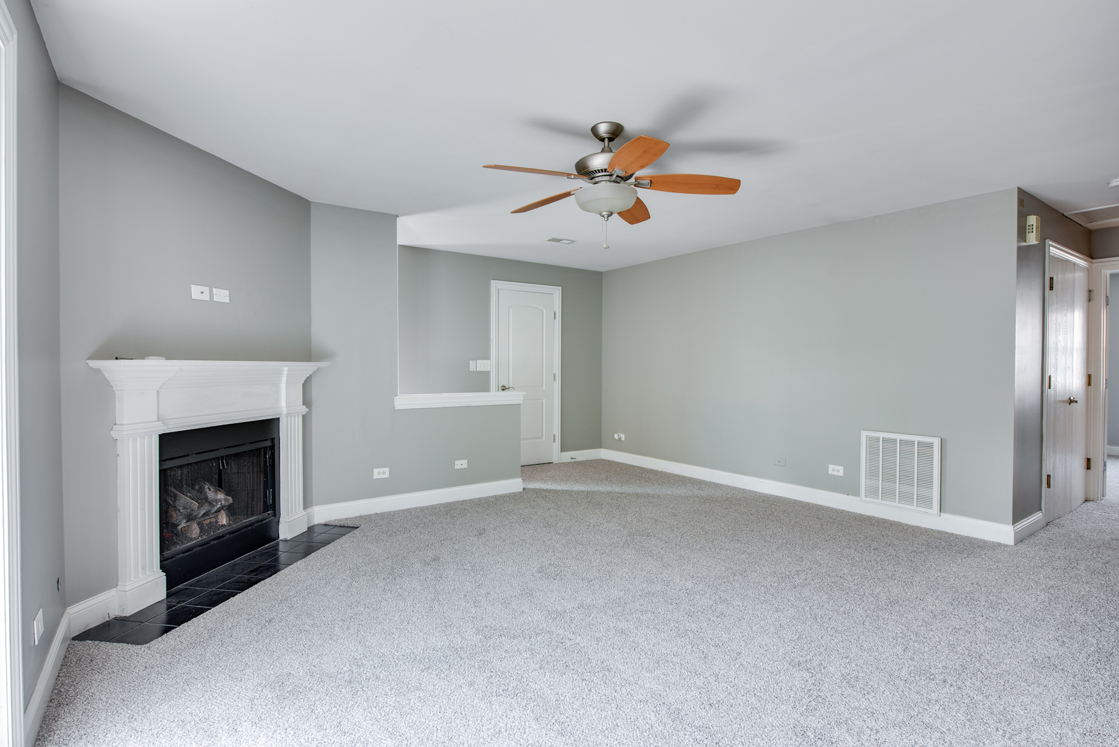 19 Foxcroft Road 203 Property Photo 8