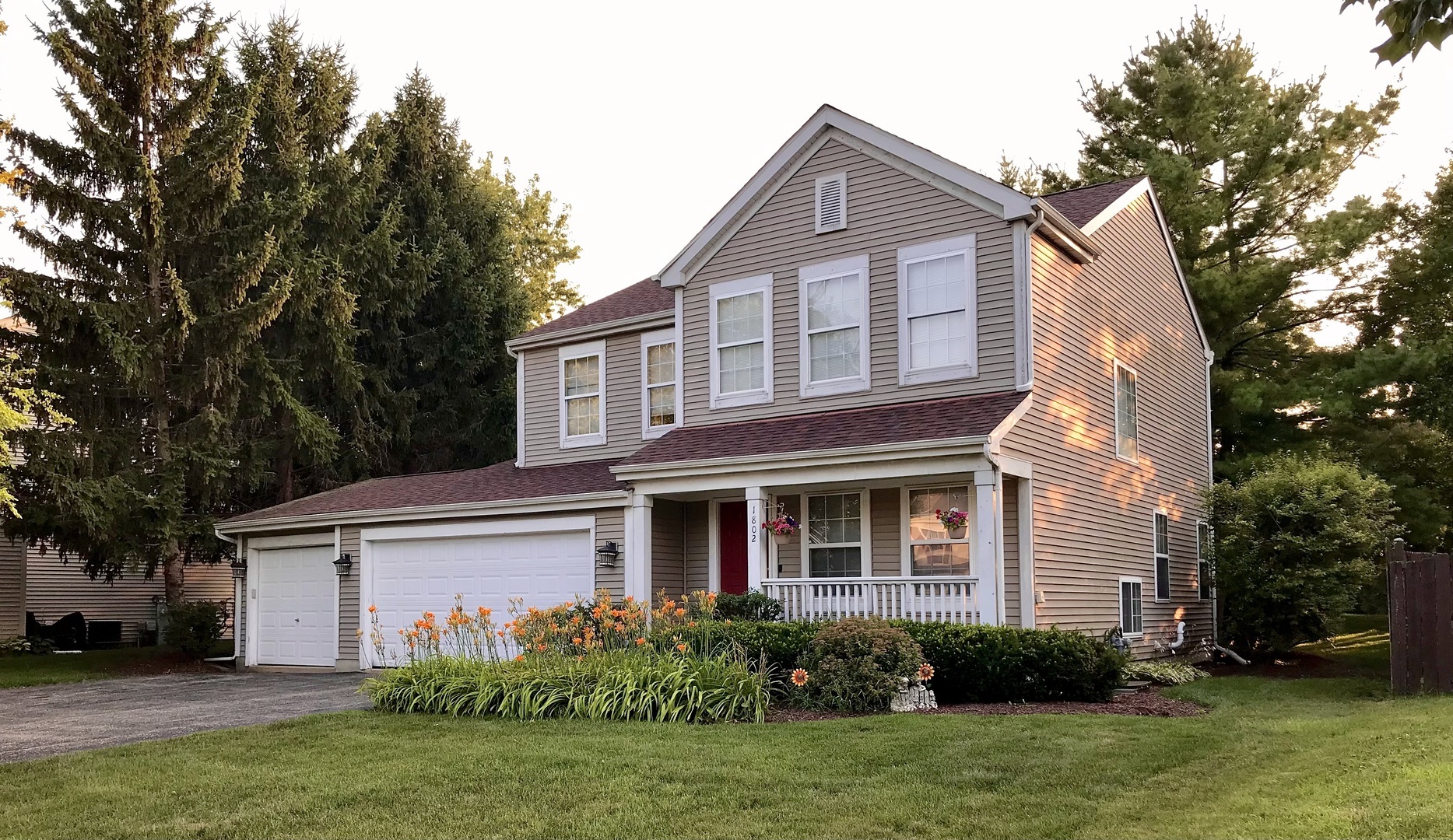 1802 Thornapple Way Property Photo 1