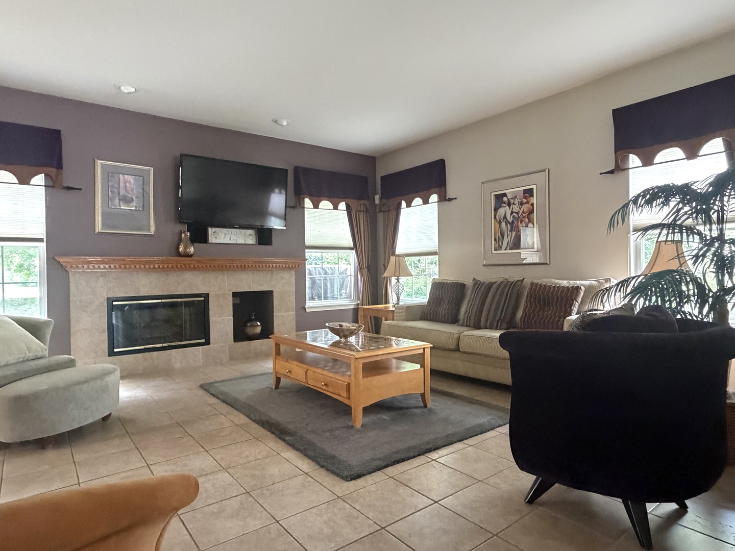 1802 Thornapple Way Property Photo 2
