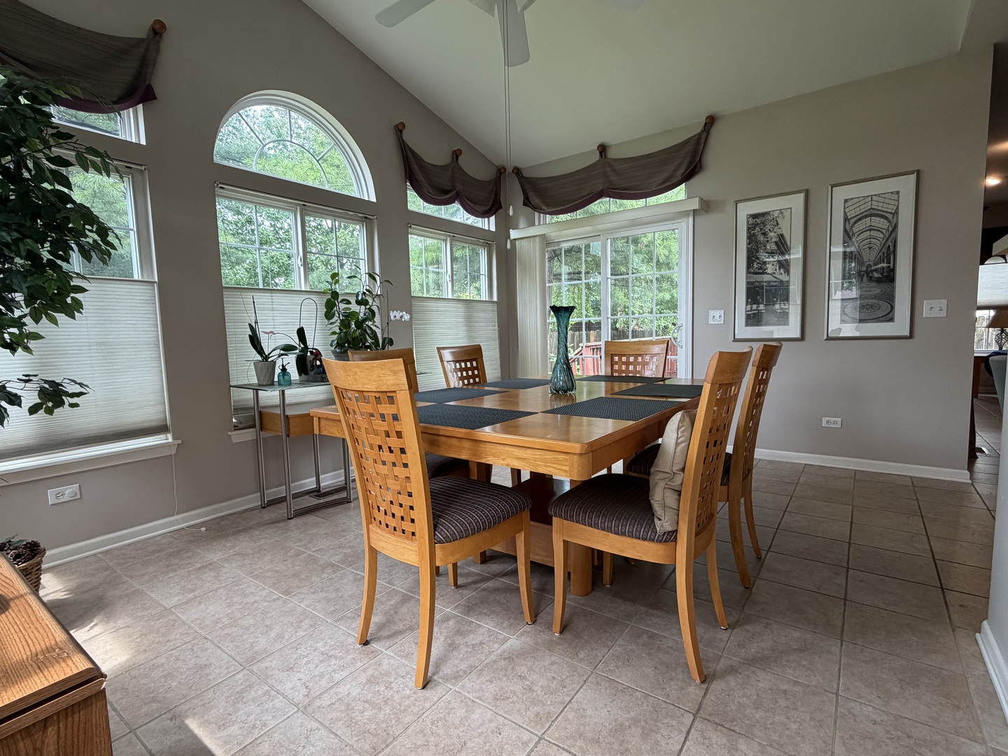 1802 Thornapple Way Property Photo 9