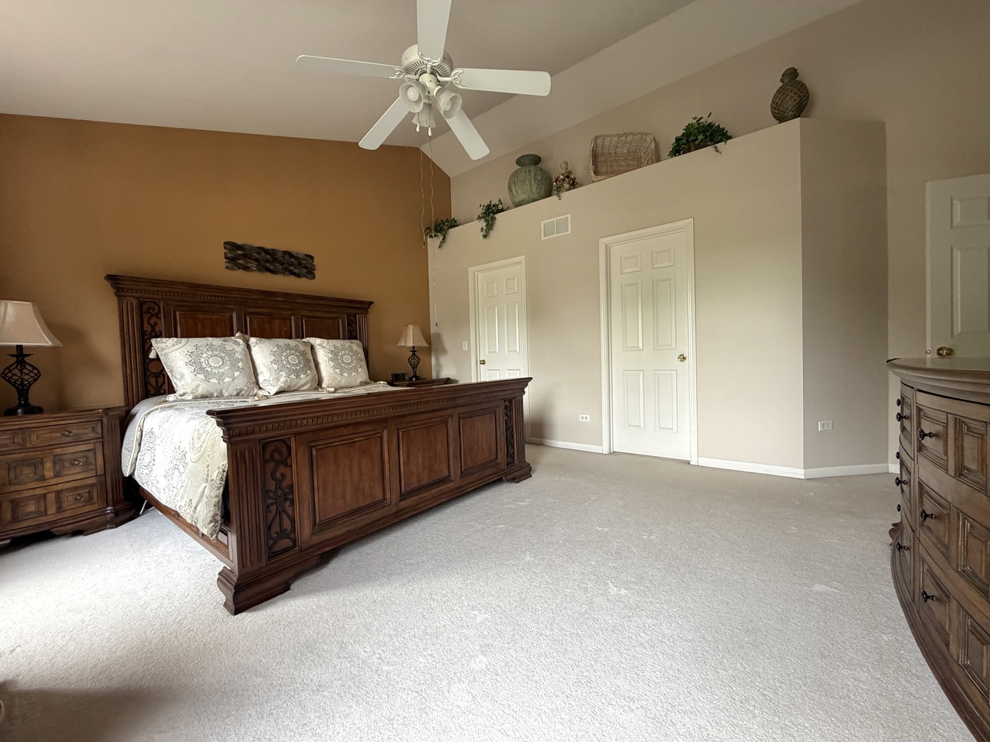 1802 Thornapple Way Property Photo 13