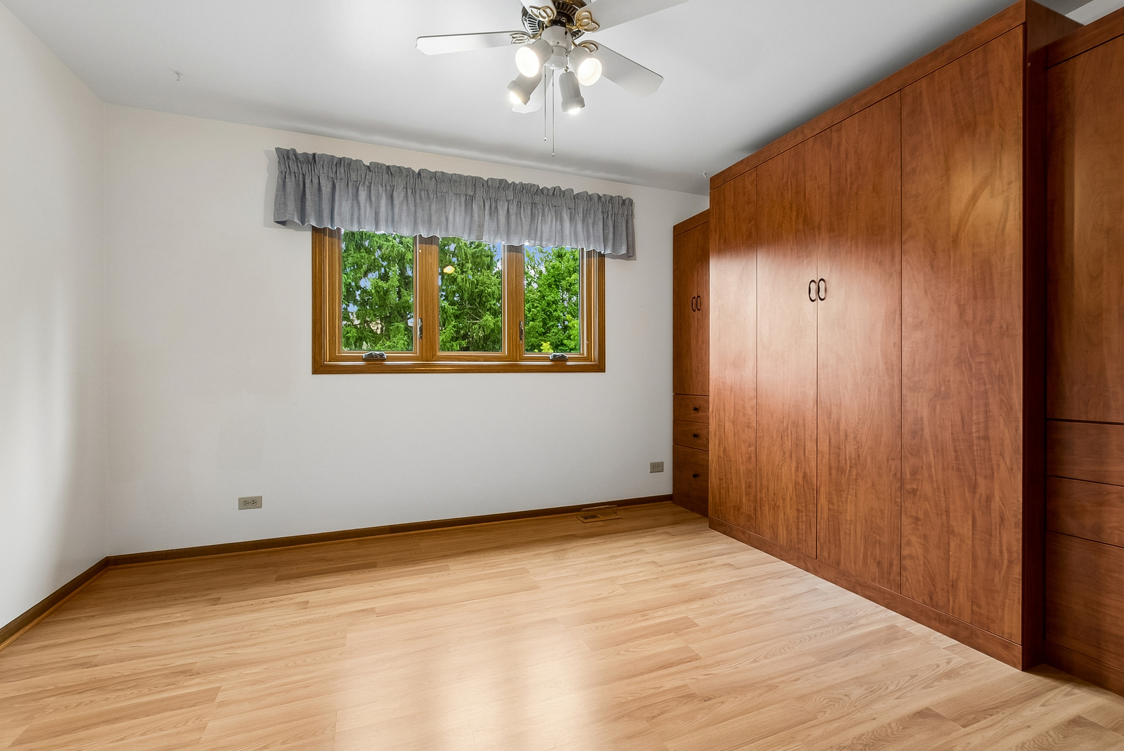 7217 Lyman Avenue Property Photo 13