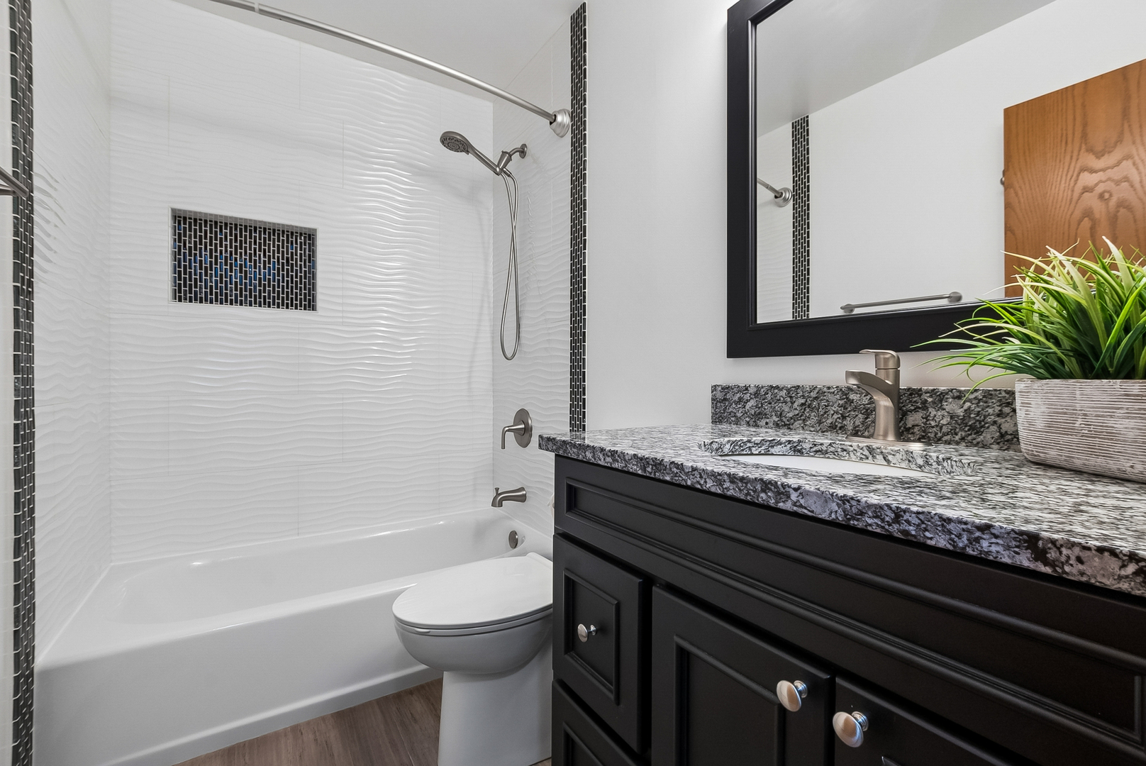 7217 Lyman Avenue Property Photo 16