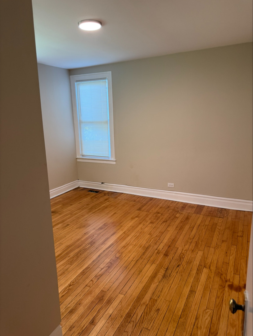 2159 S Millard Avenue 1f Property Photo 4
