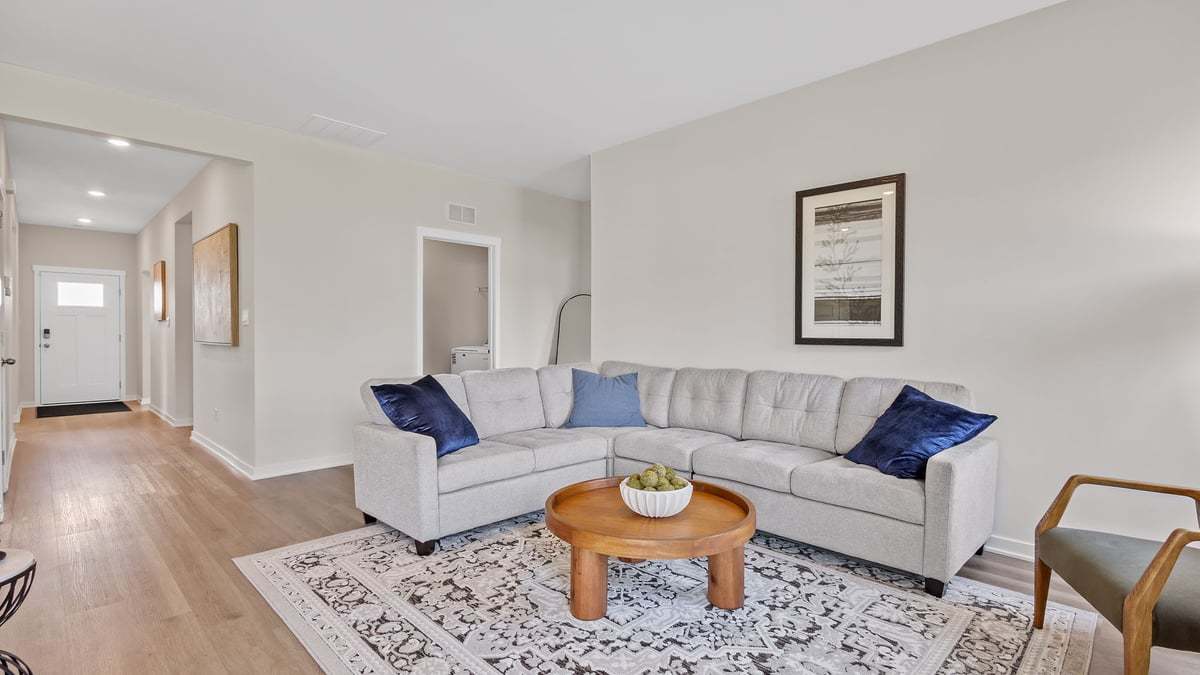1381 Rolling Pass Property Photo 15