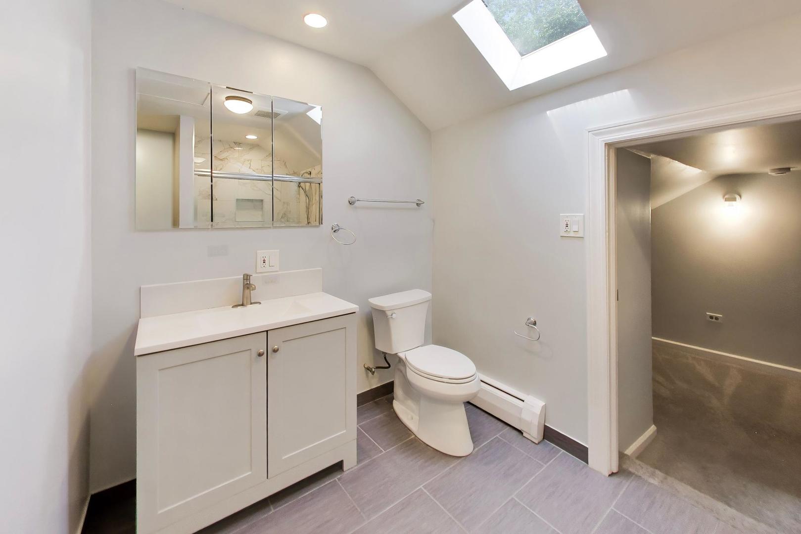 12708665 Property Photo 13