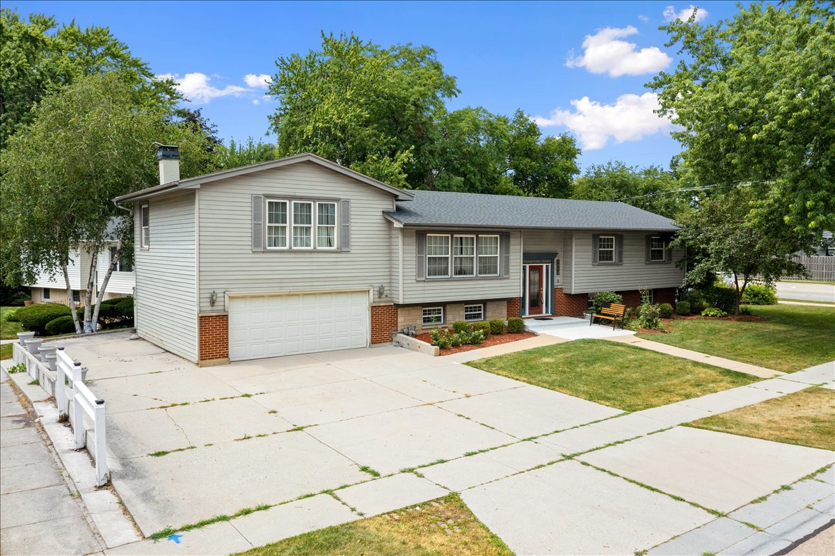 12708691 Property Photo 2