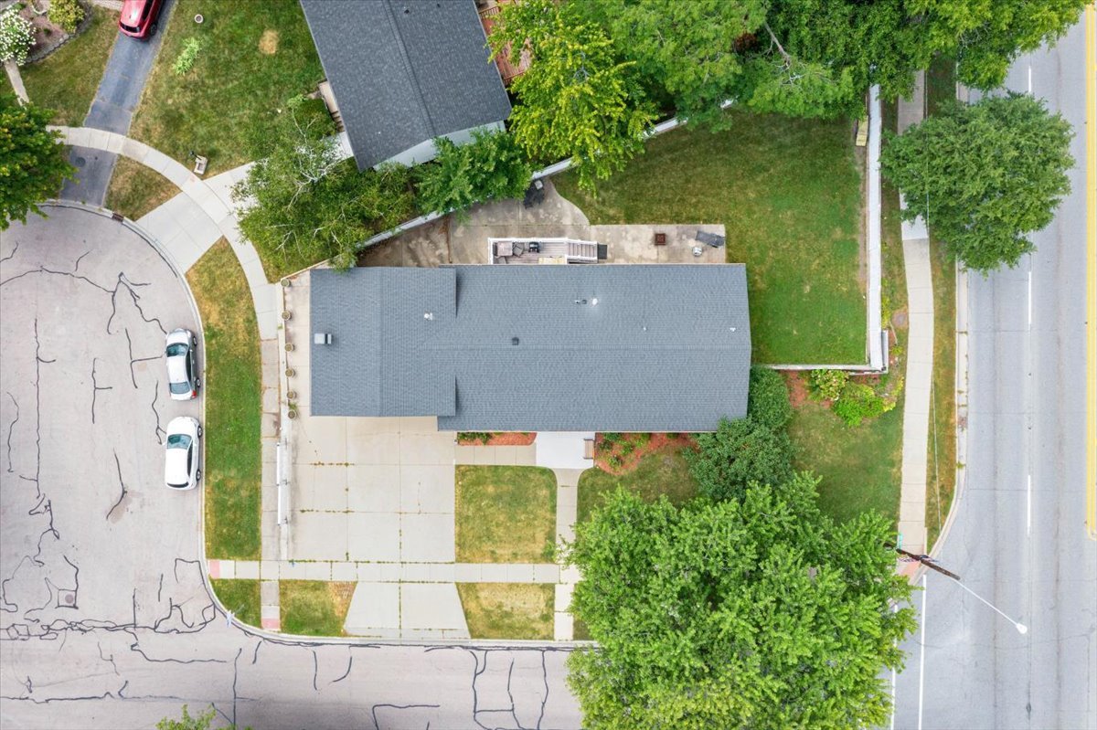 12708691 Property Photo 43