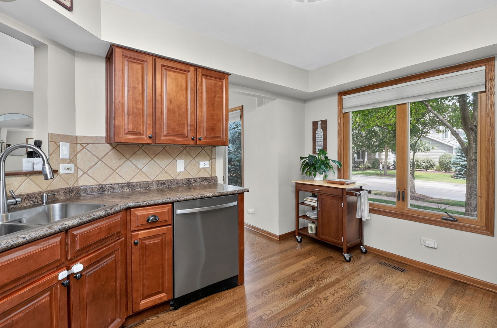 319 Jamatt Court Property Photo 6