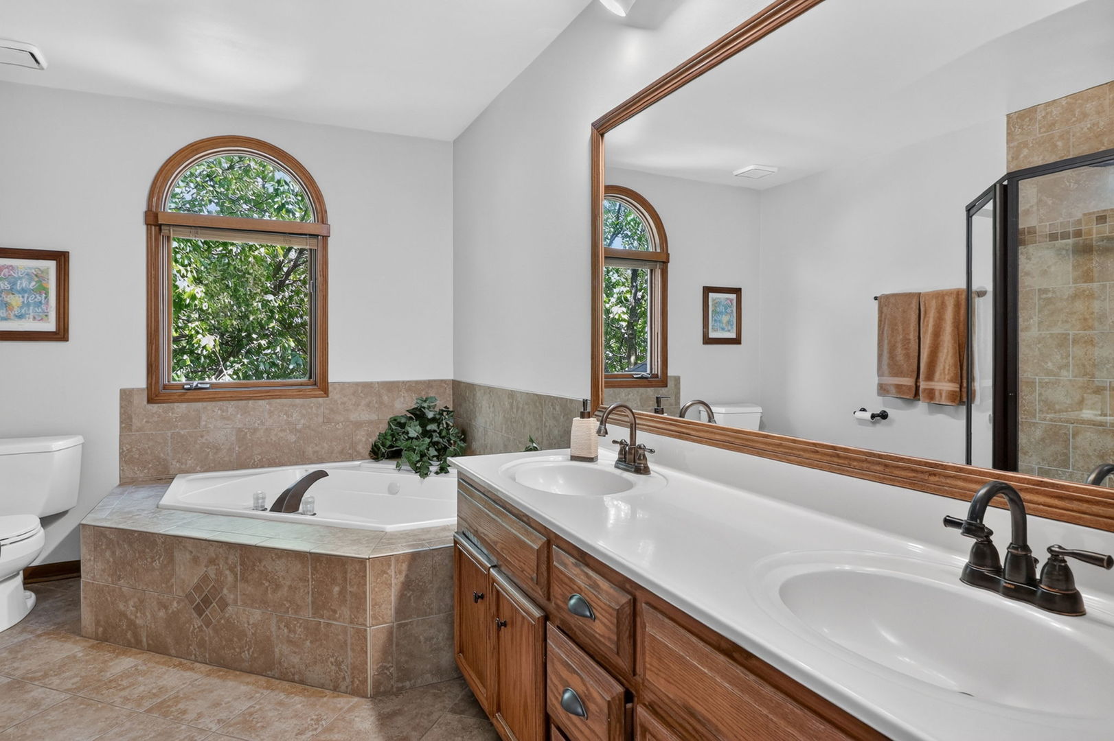 319 Jamatt Court Property Photo 17