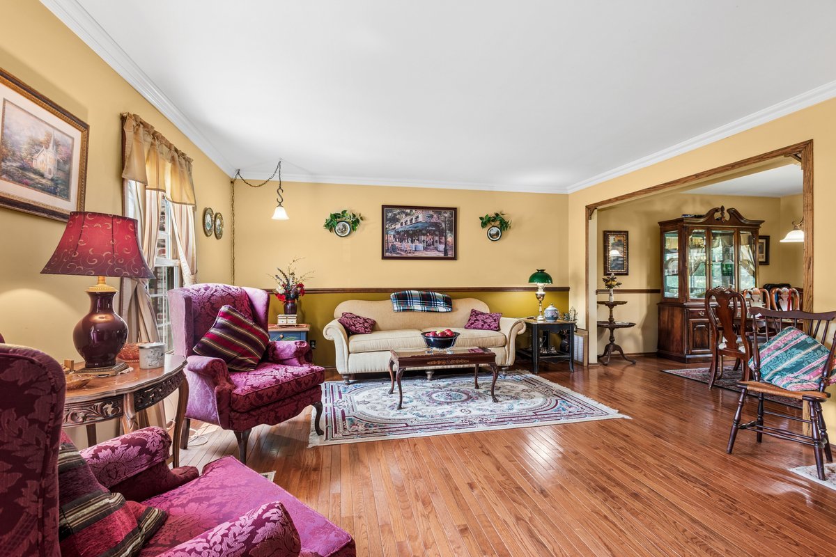 5306 W Winding Creek Drive Property Photo 3