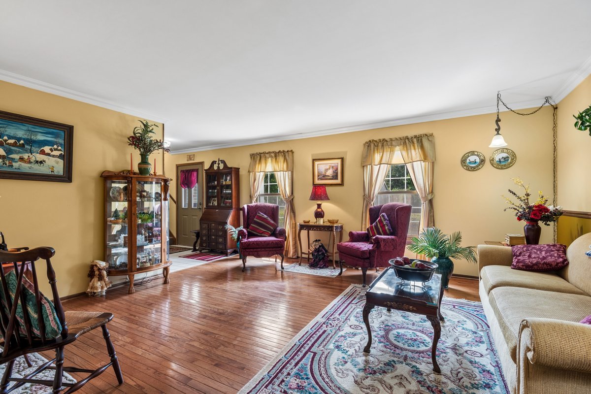5306 W Winding Creek Drive Property Photo 4