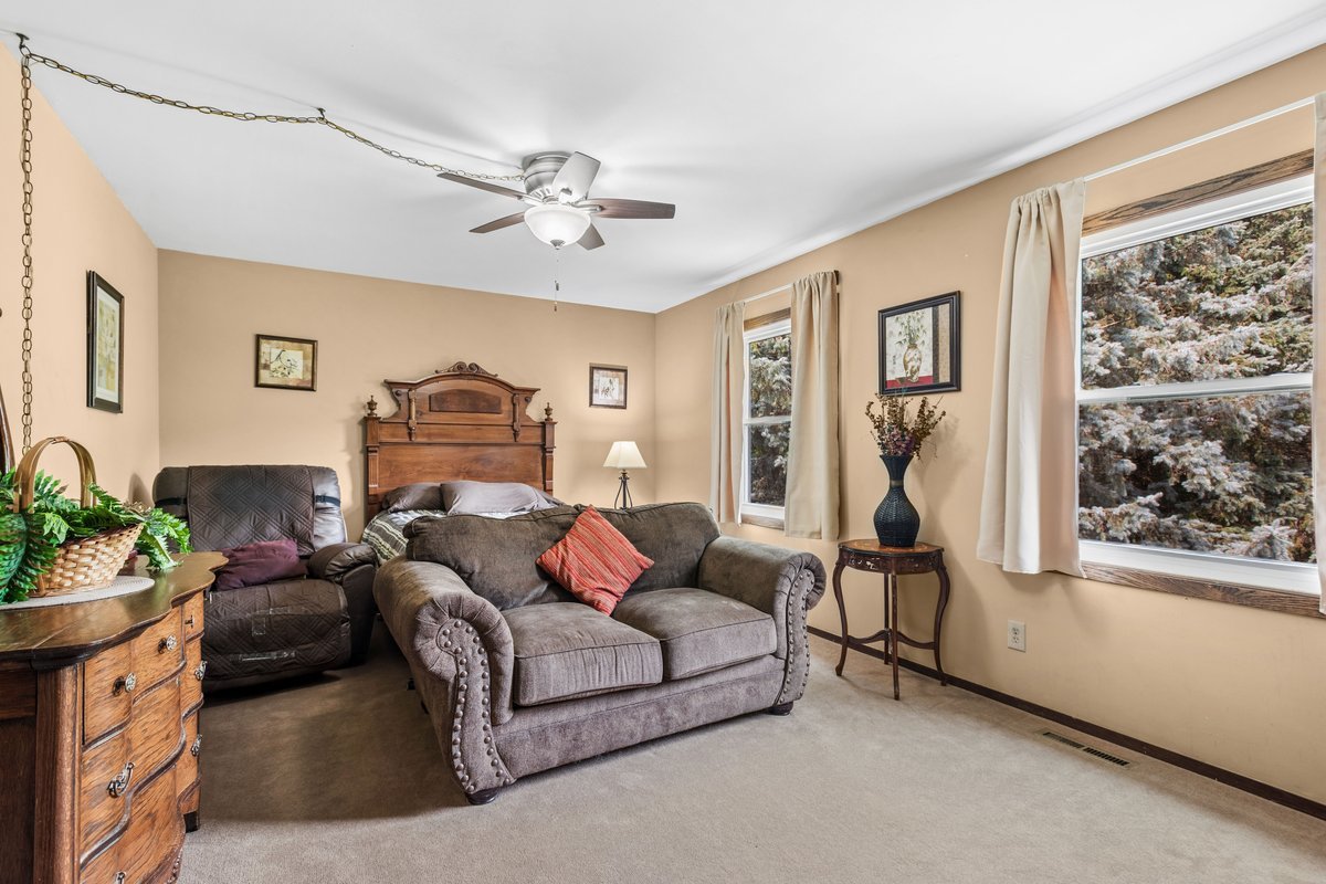 5306 W Winding Creek Drive Property Photo 14