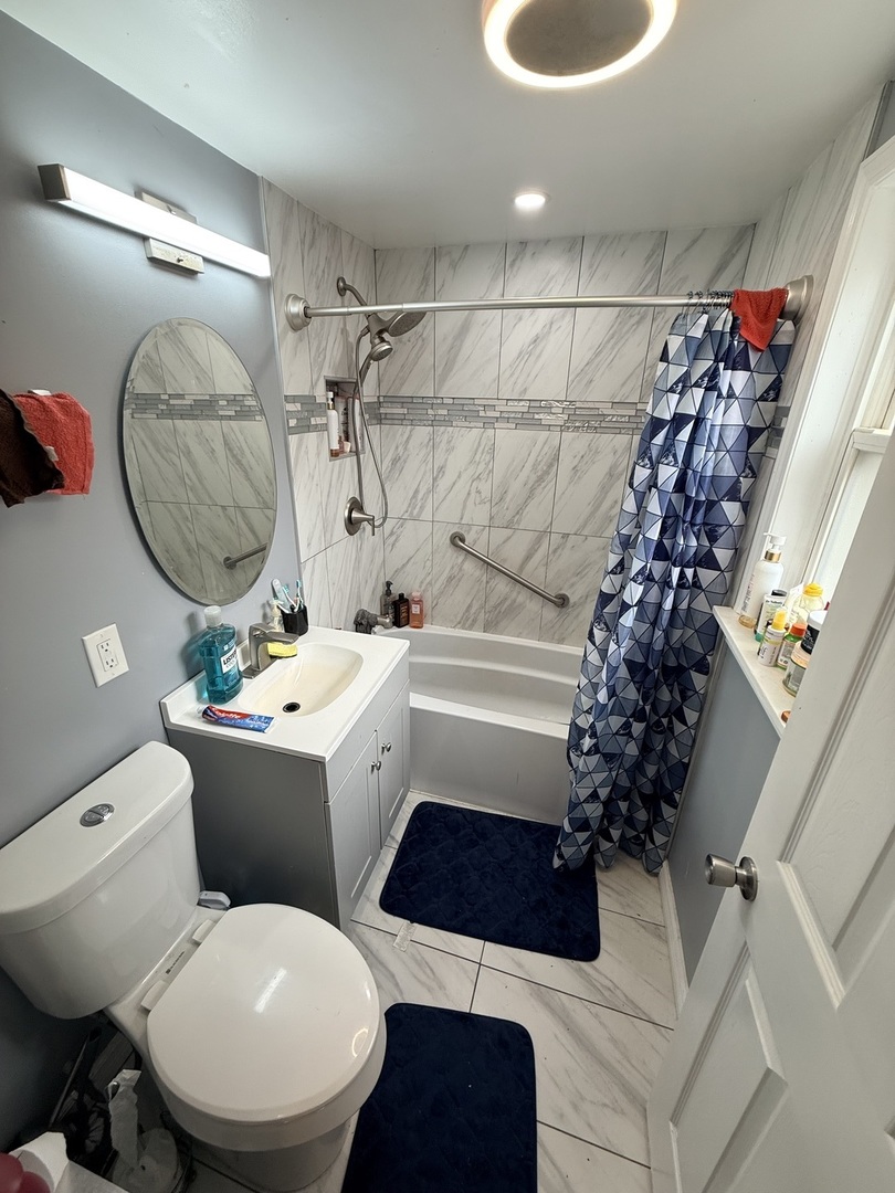 8129 S Winchester Avenue Property Photo 18