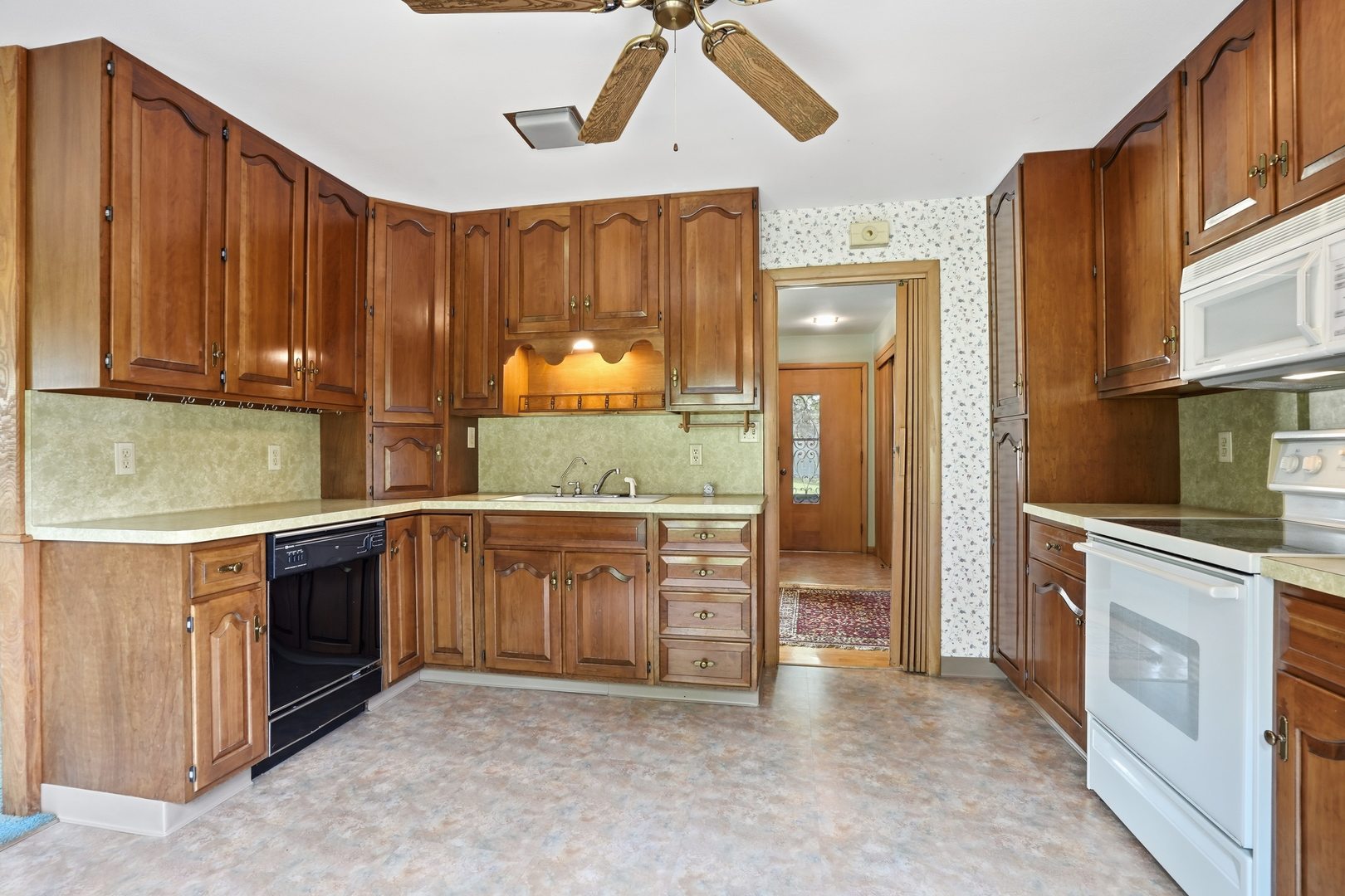 101 Havens Drive Property Photo 8