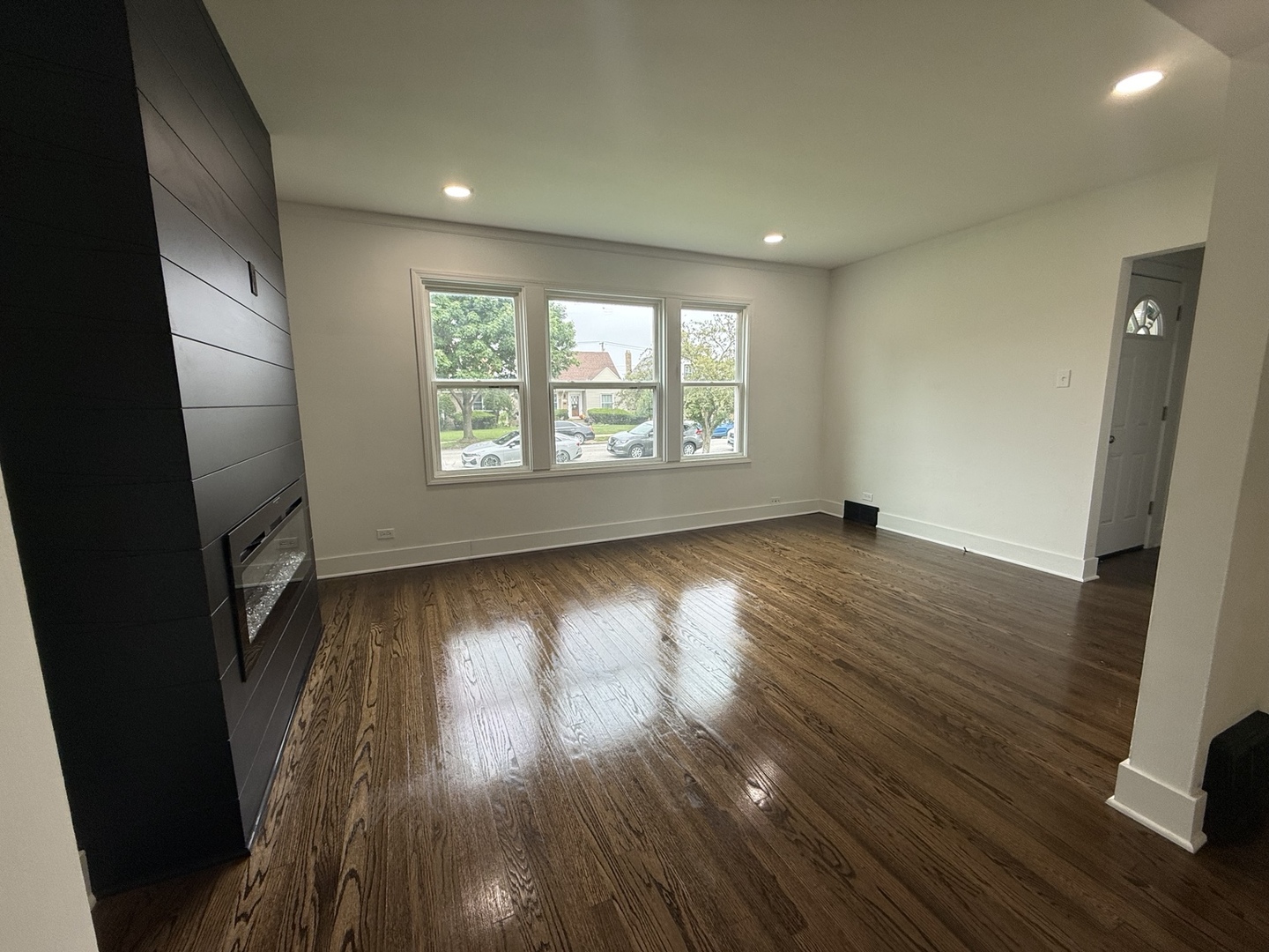 11120 S Avenue M Property Photo 2