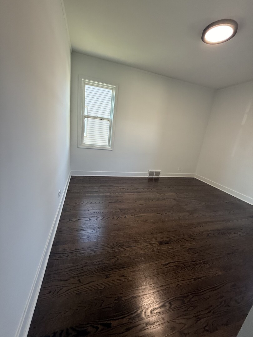 11120 S Avenue M Property Photo 8