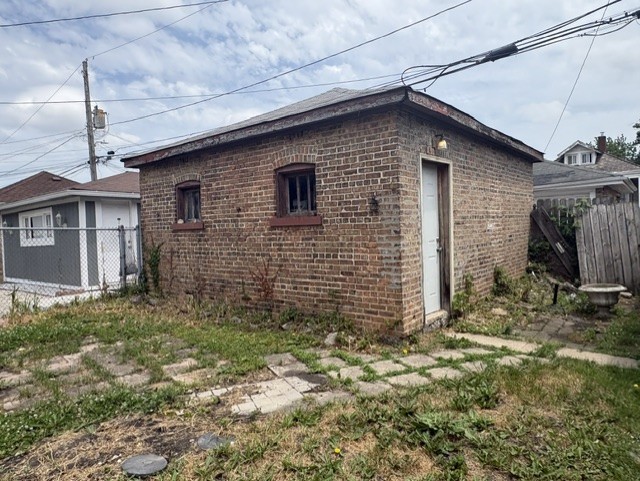 6537 S Francisco Avenue Property Photo 14
