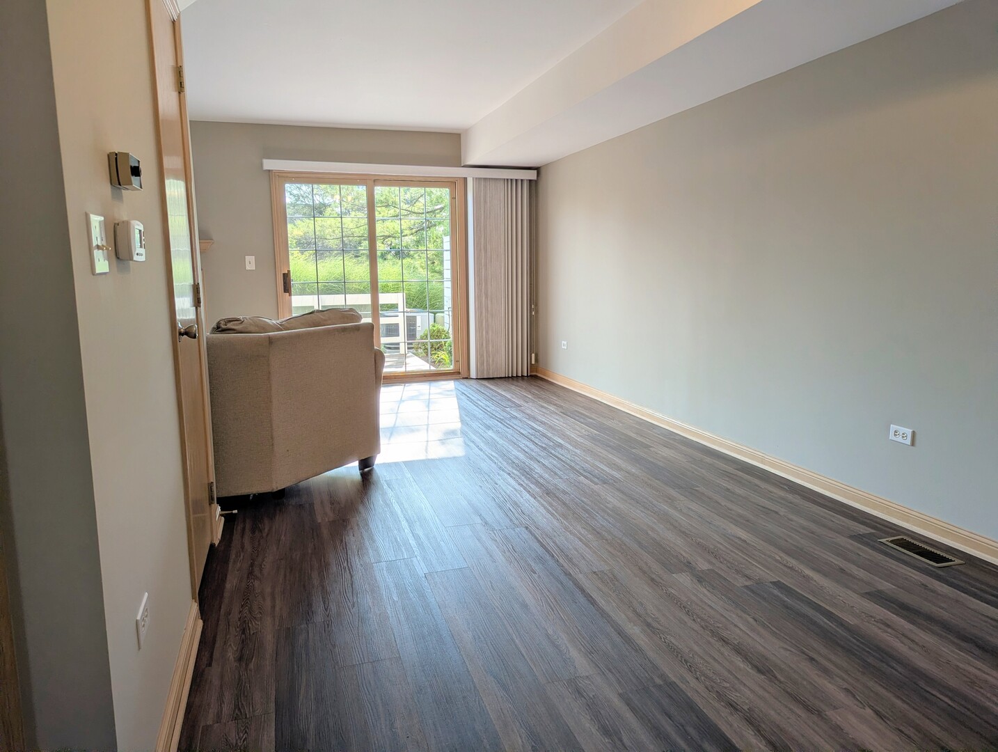 9841 Cambridge Drive Property Photo 6