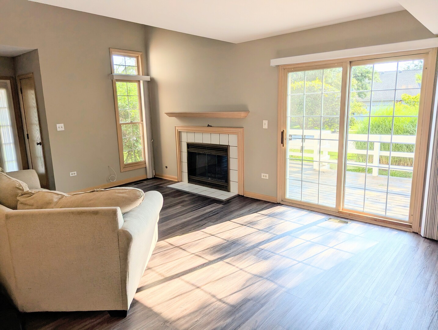 9841 Cambridge Drive Property Photo 7