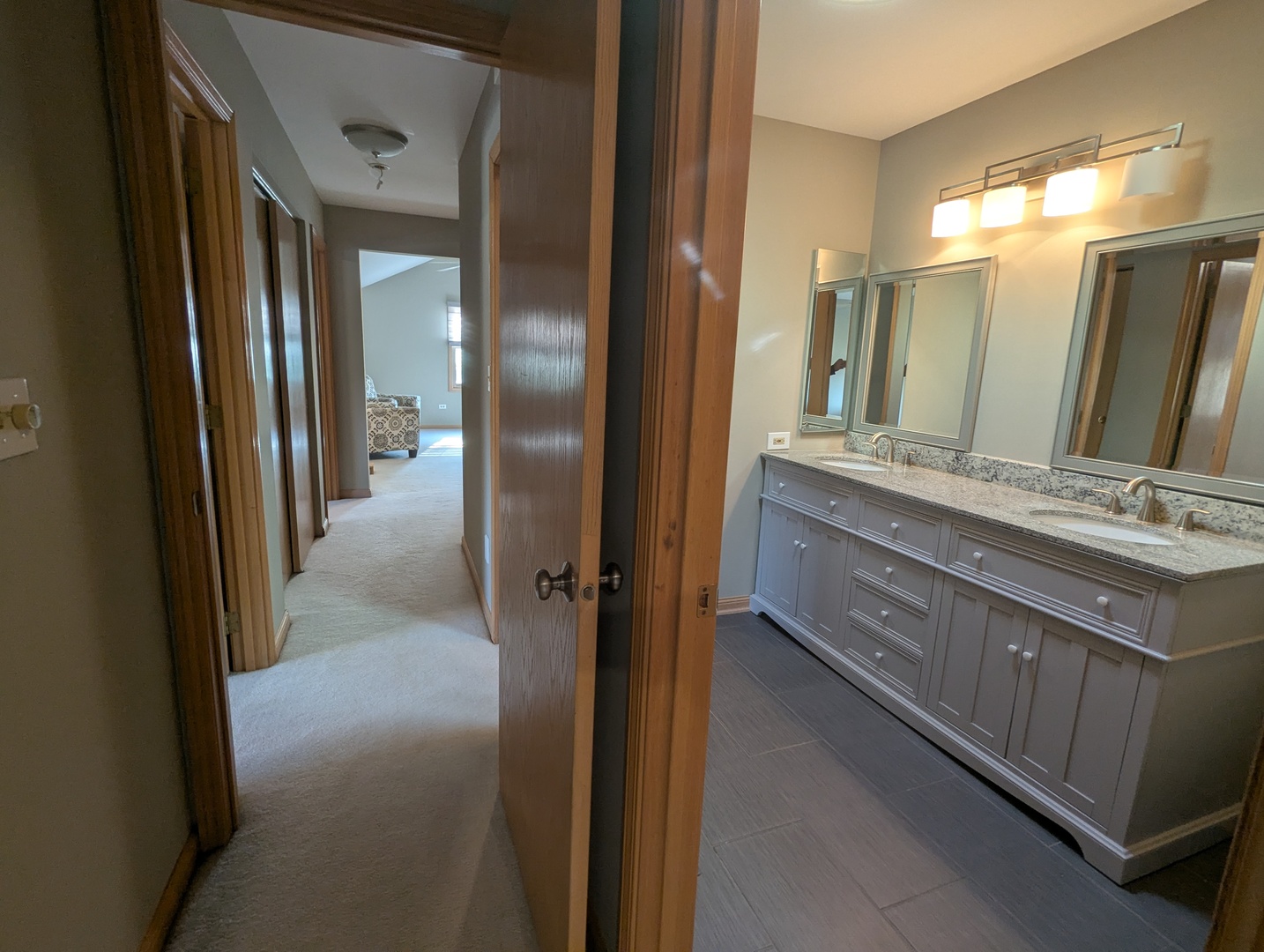 9841 Cambridge Drive Property Photo 16