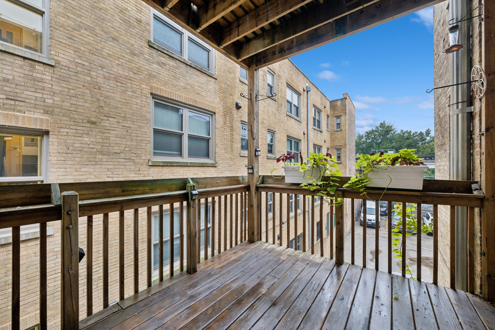 4134 N Kenmore Avenue 2 Property Photo 17